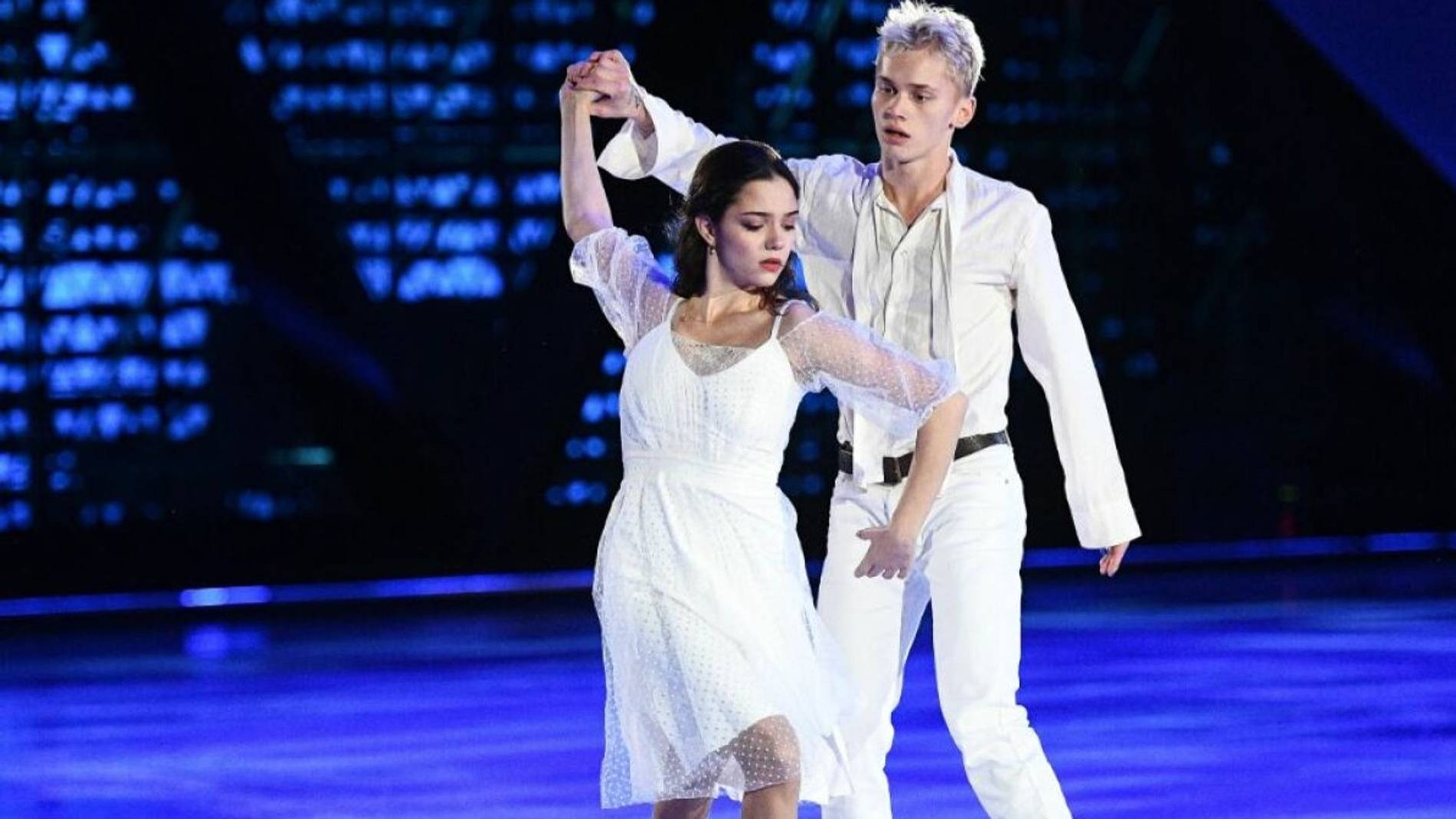 Евгения Медведева и Даня Милохин
Фото: Super