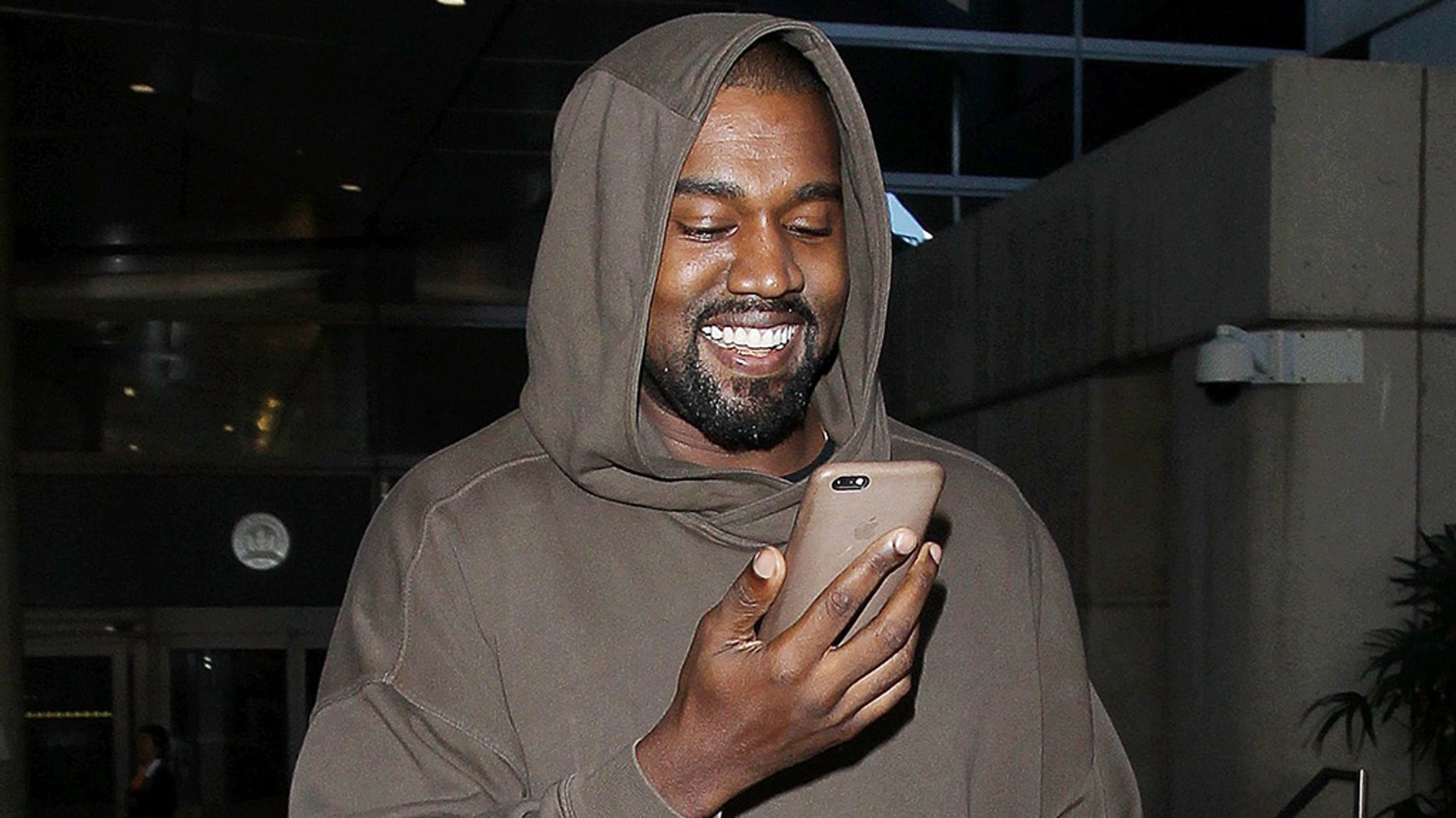 Канье Уэст
Фото: footwearnews