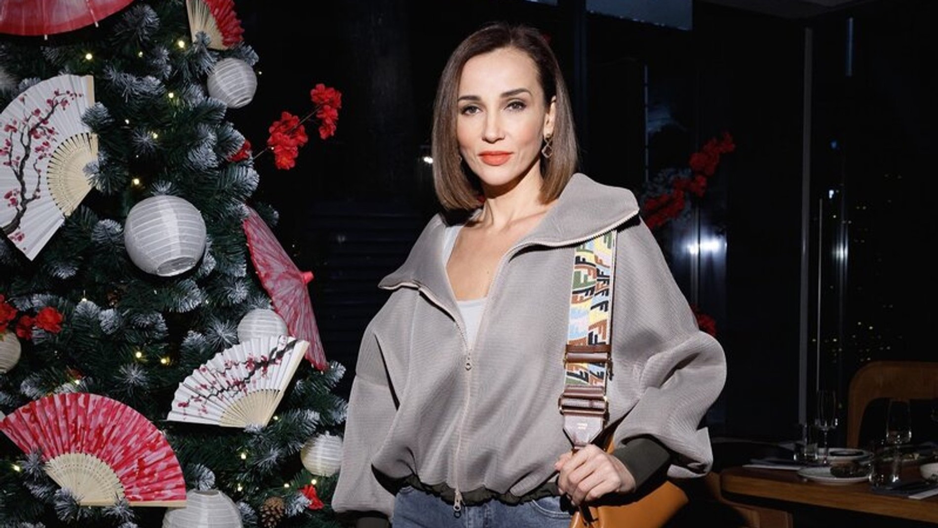 Анфиса Чехова 
Фото: paparazzi.ru