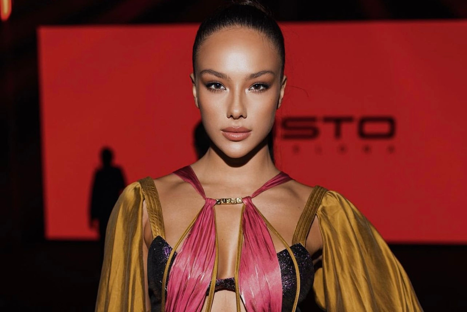 Катя Сафарова, победительница 8-го сезона шоу «Холостяк» с Тимати
Фото: Инстаграм (запрещен в РФ)