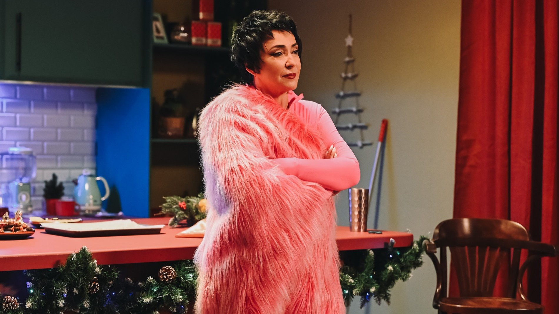 Лолита на съемках новогоднего шоу «VK под шубой»
Фото: Super.ru