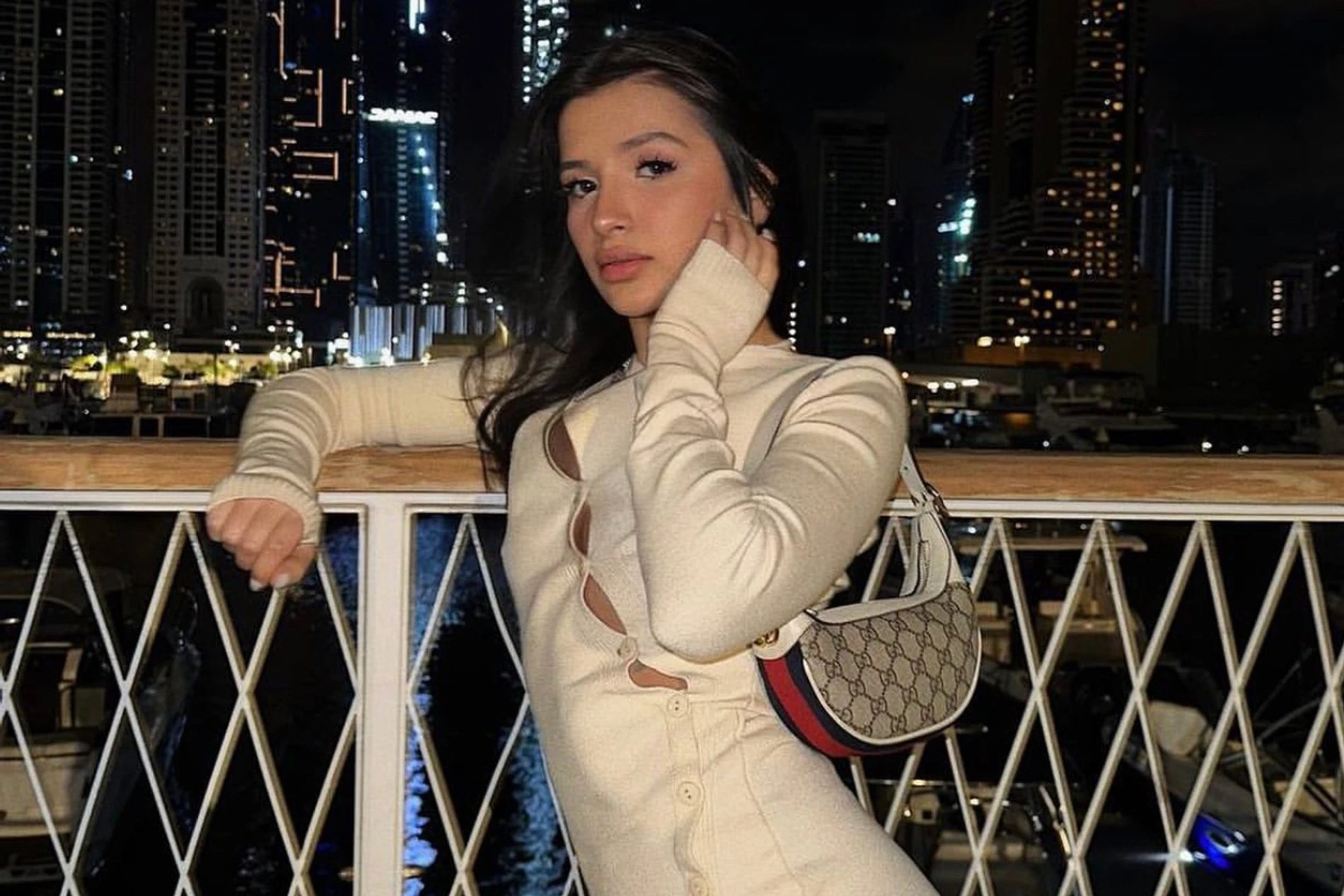 Амина Тендерлибае
Фото: Инстаграм (запрещен в РФ) @tenderlybae 