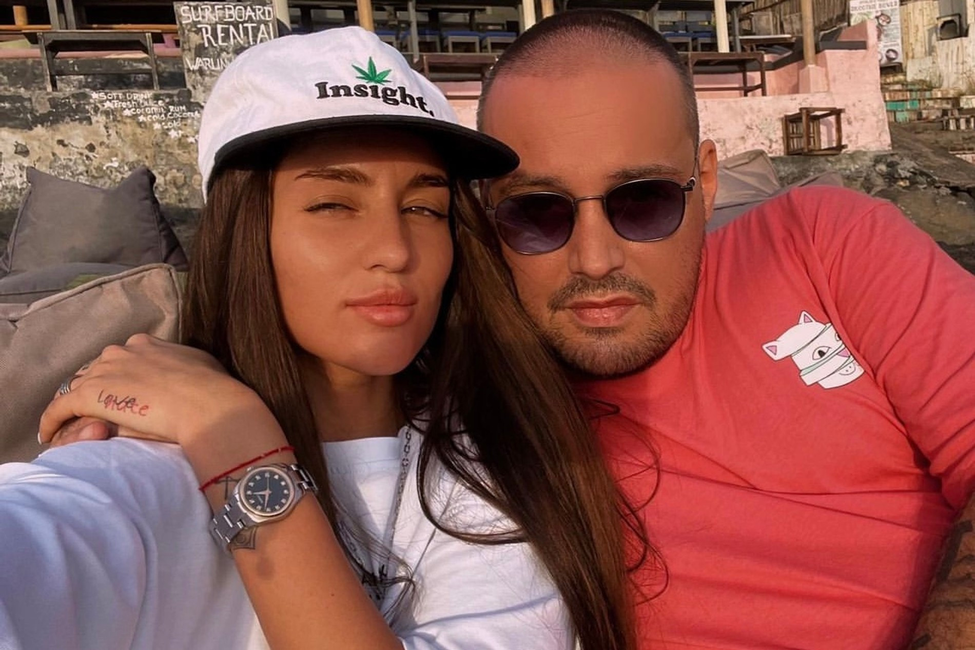 Рэпер Гуф с женой Юлией Долматовой 
Фото: Инстаграм (запрещен в РФ) @yuliyakorolevaa