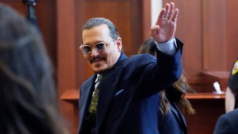 Джонни Депп во время судебного разбирательства. Фото: скриншот трансляции