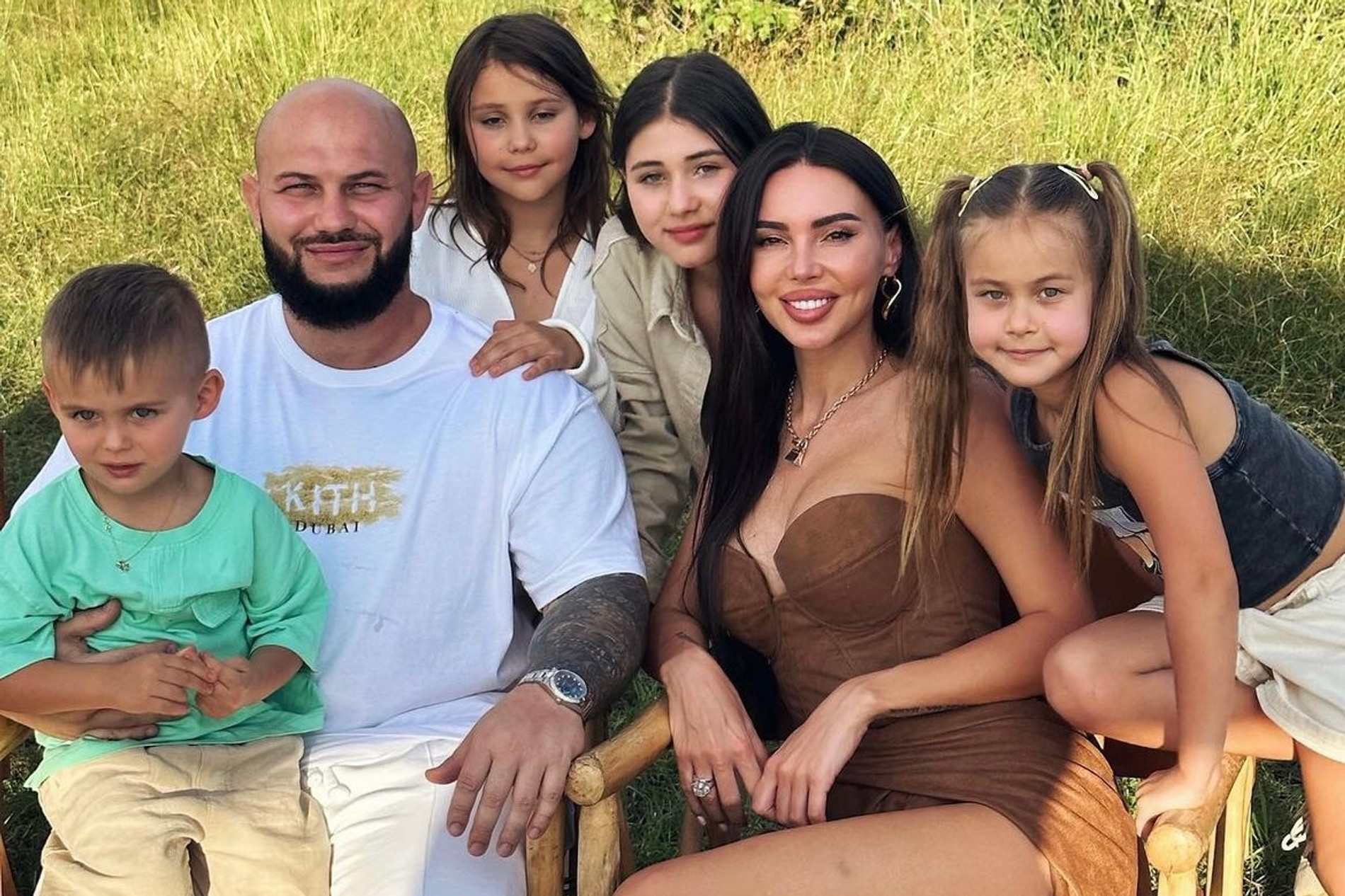 Джиган и Оксана Самойлова с детьми
Фото: Инстаграм (запрещен в РФ) @samoylovaoxana