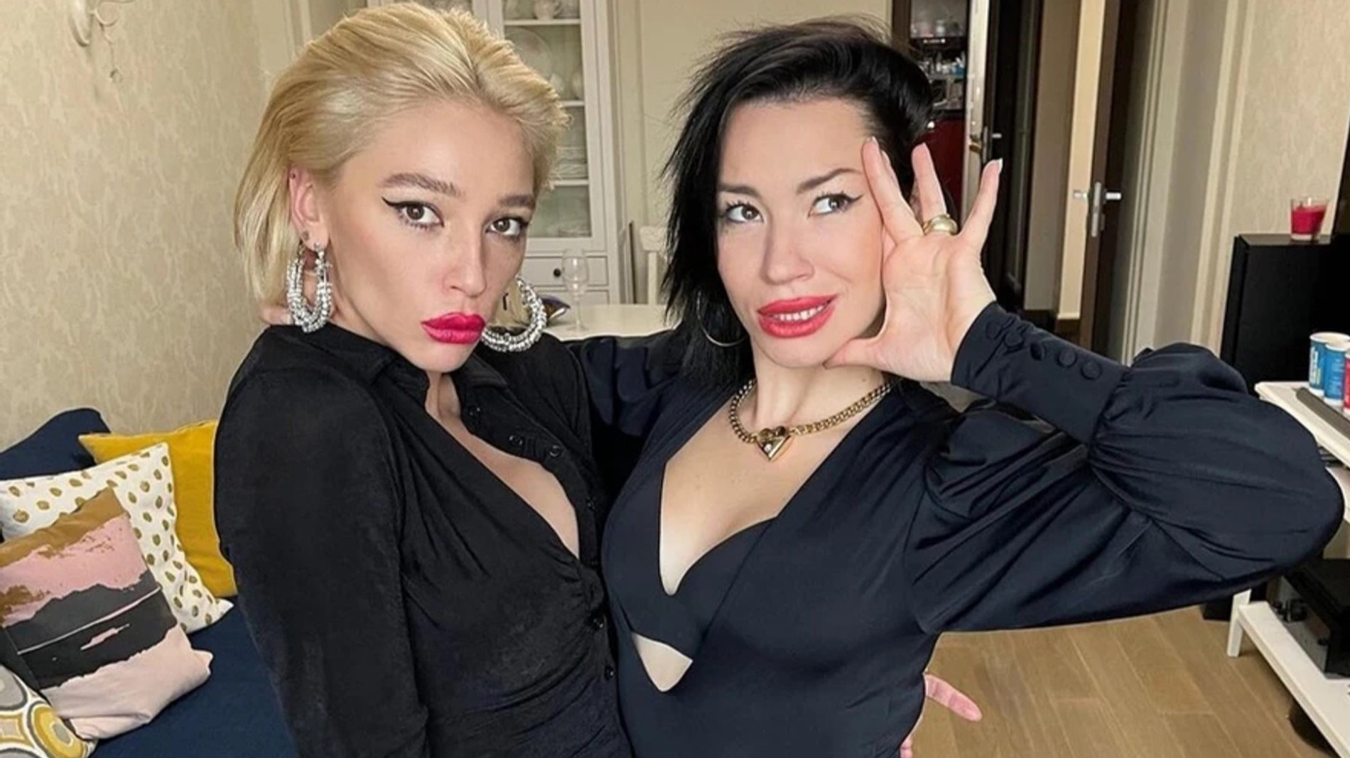 Настя Ивлеева и Ида Галич
Фото: Инстаграм (запрещен в РФ) / @_agentgirl_