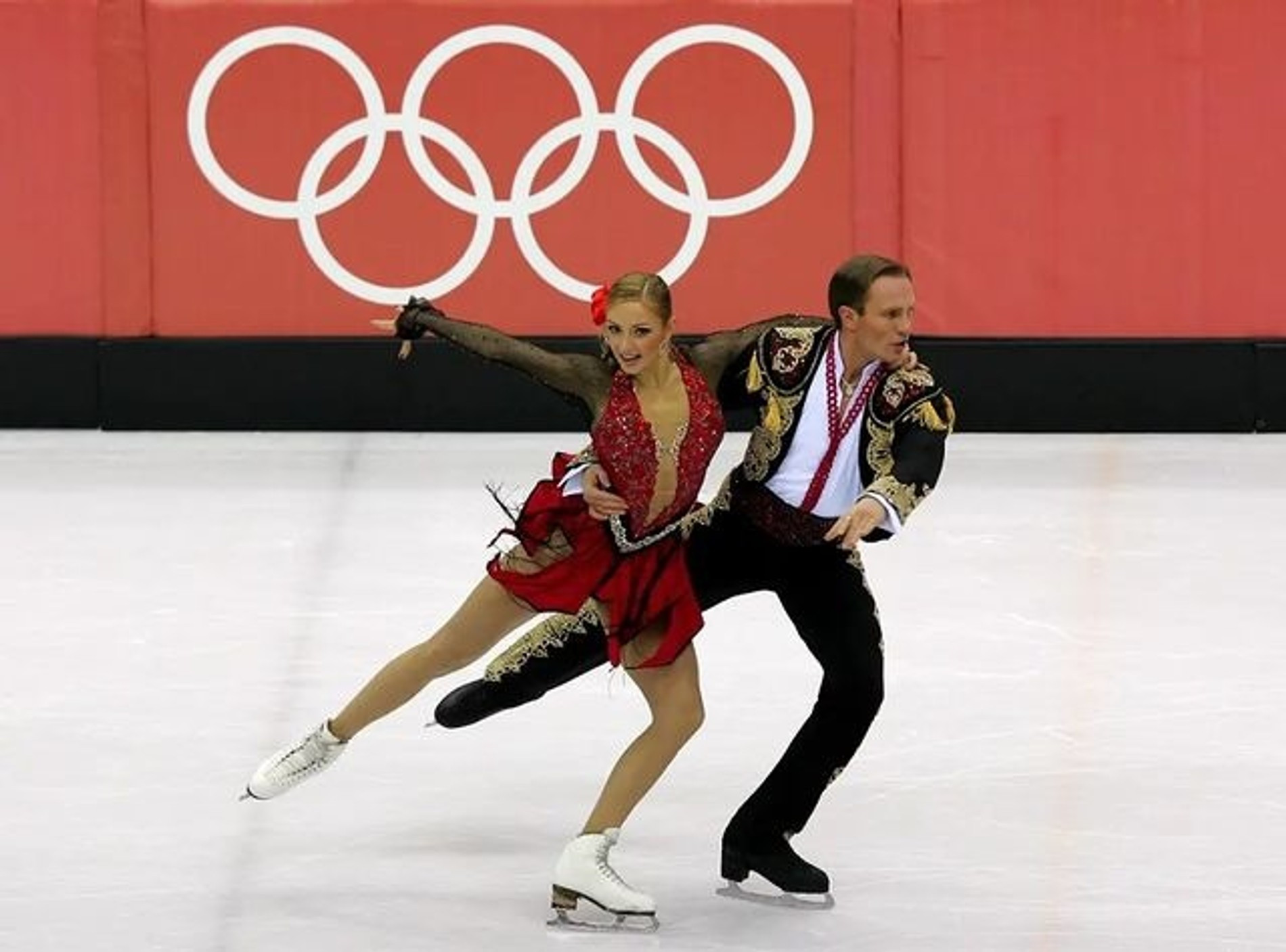 Роман Костомаров и Татьяна Навка на льду. Фото: Инстаграм (запрещен в РФ) Татьяны Навки