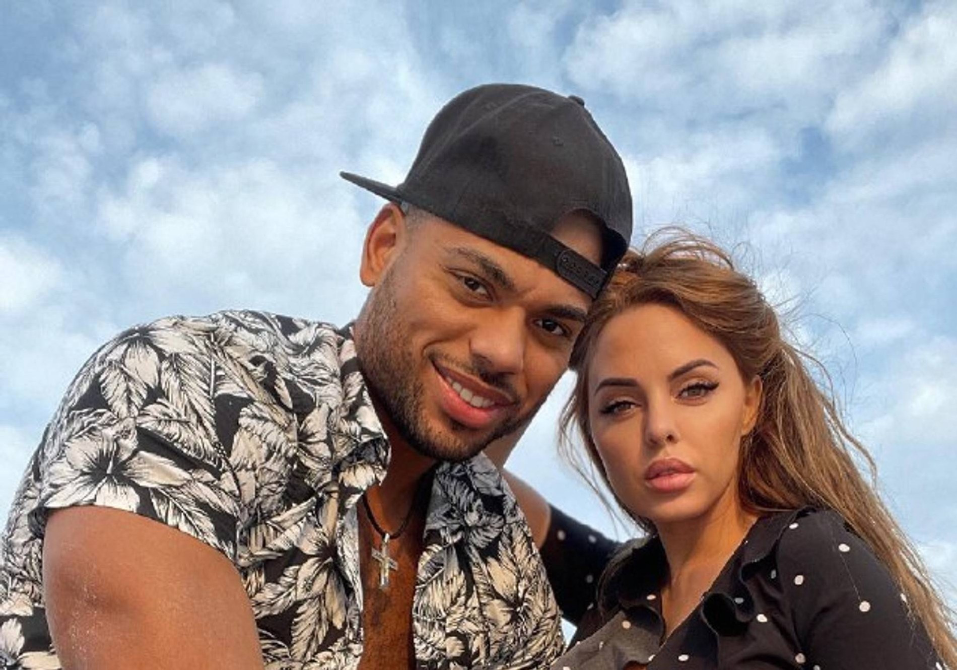 Мондезир Свет-Амур и Юлия Ефременкова. Фото: Инстаграм (запрещен в РФ) @efremenkovvvva