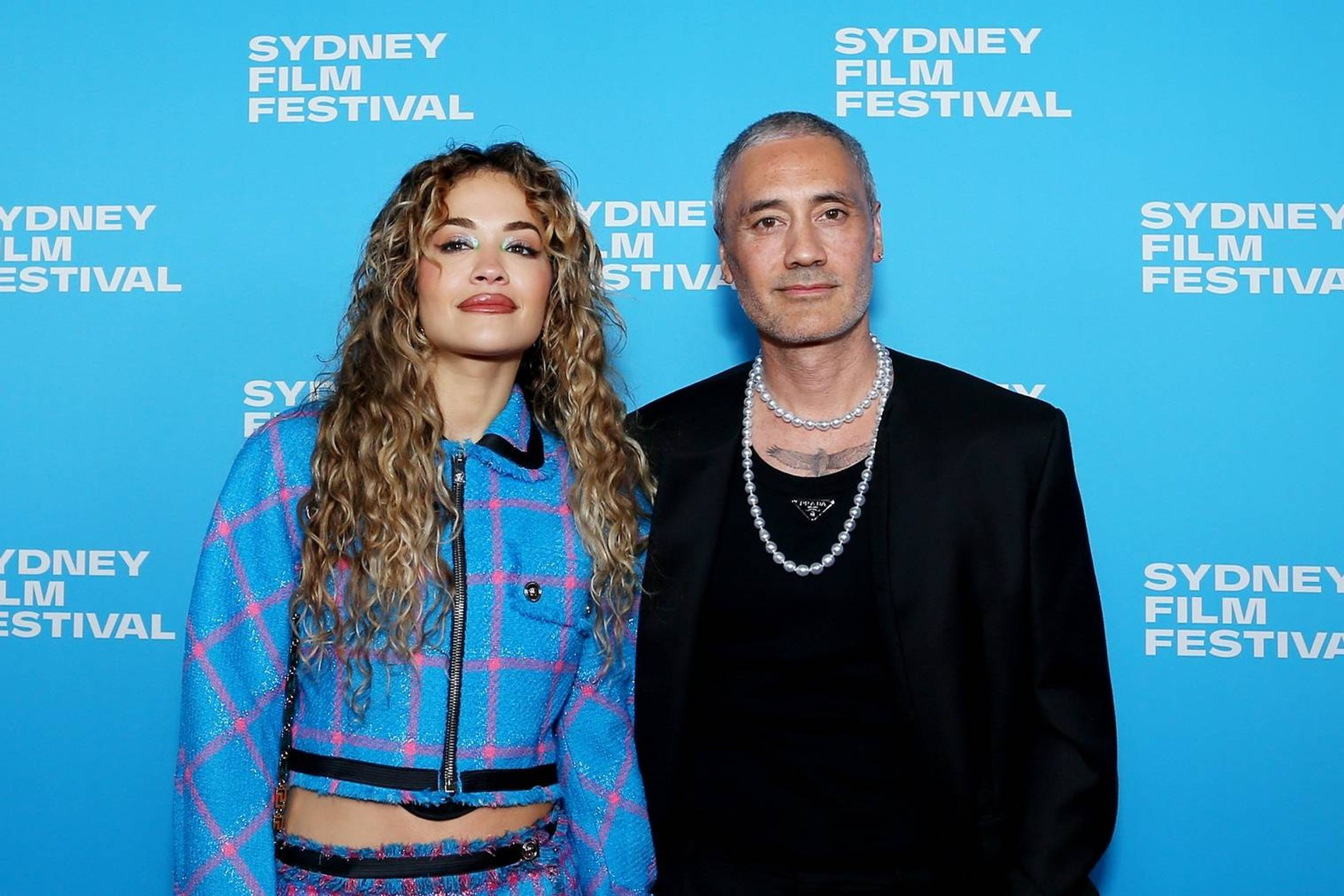 Рита Ора и Тайка Вайтити. Фото: Getty Images