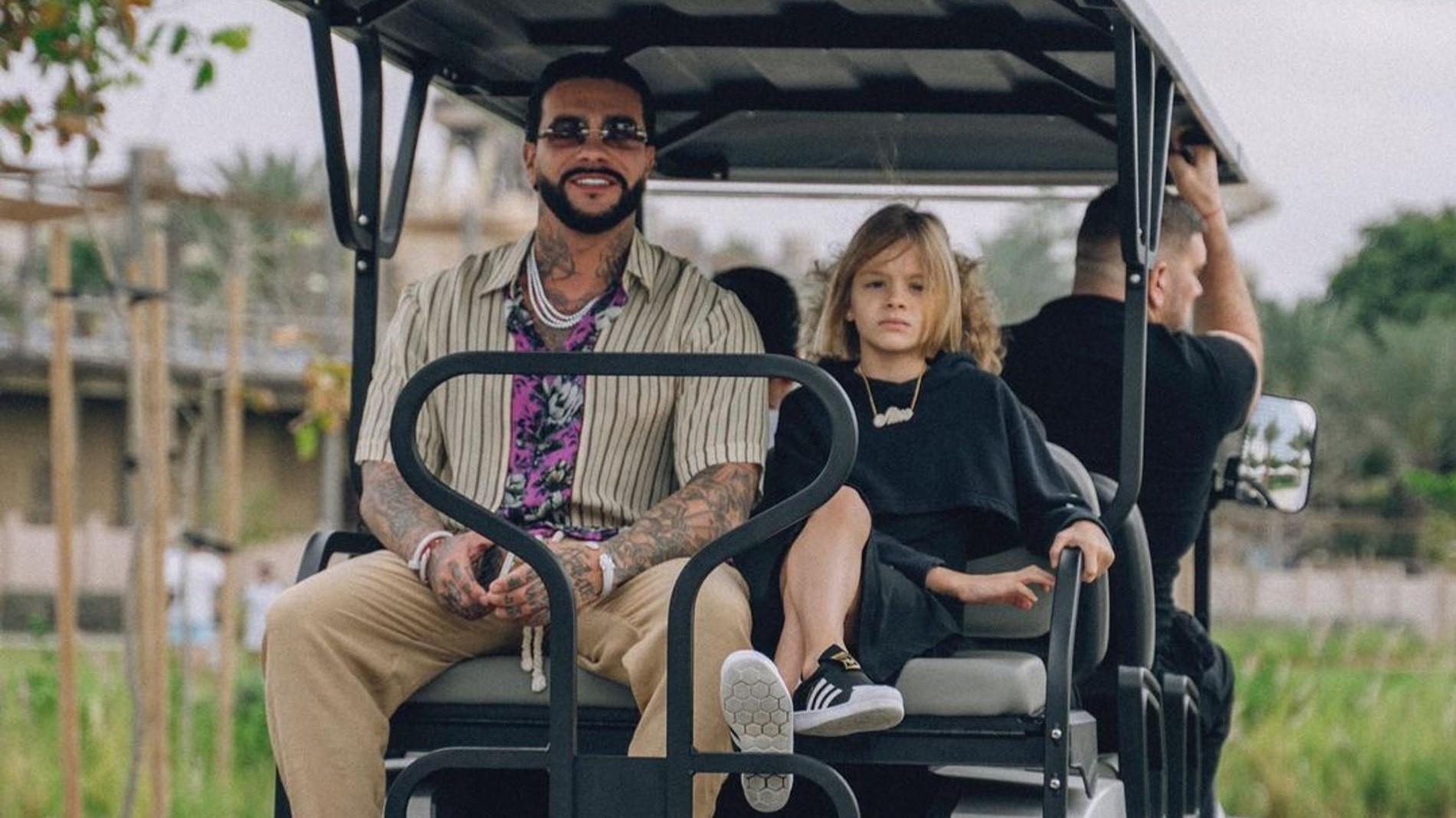 Тимати с дочерью Алисой. Фото: Инстаграм* / @timatiofficial