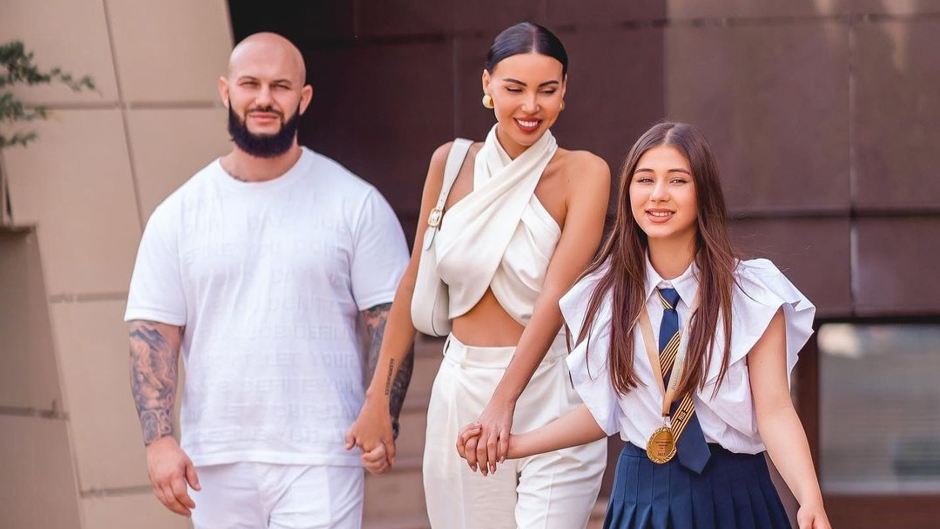 Джиган, Оксана Самойлова и их старшая дочь Ариела. Фото: Инстаграм* @samoylovaoxana