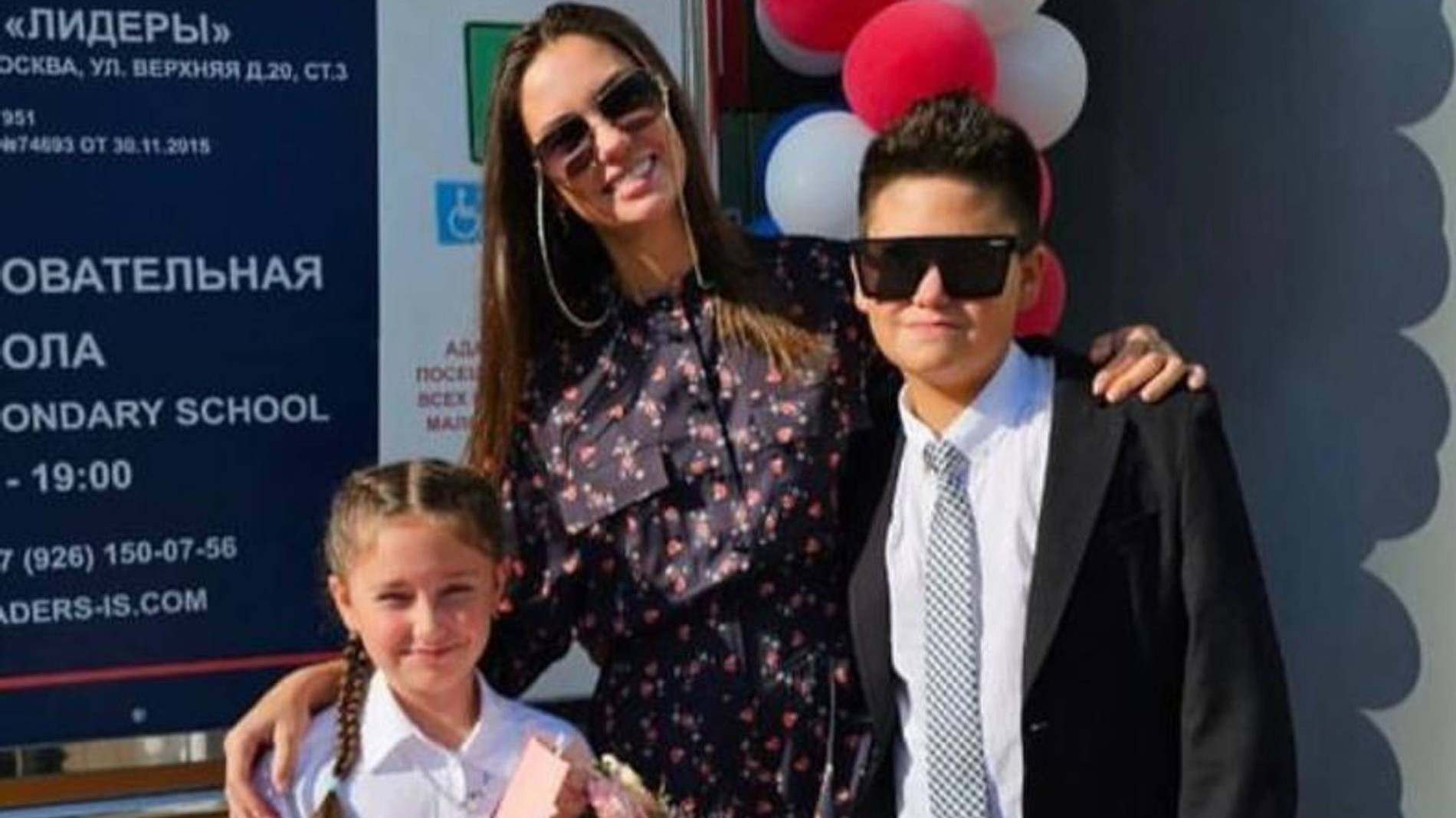 Агата Муцениеце с детьми: Мией и Тимофеем. Фото: Инстаграм (запрещен в РФ) @agataagata