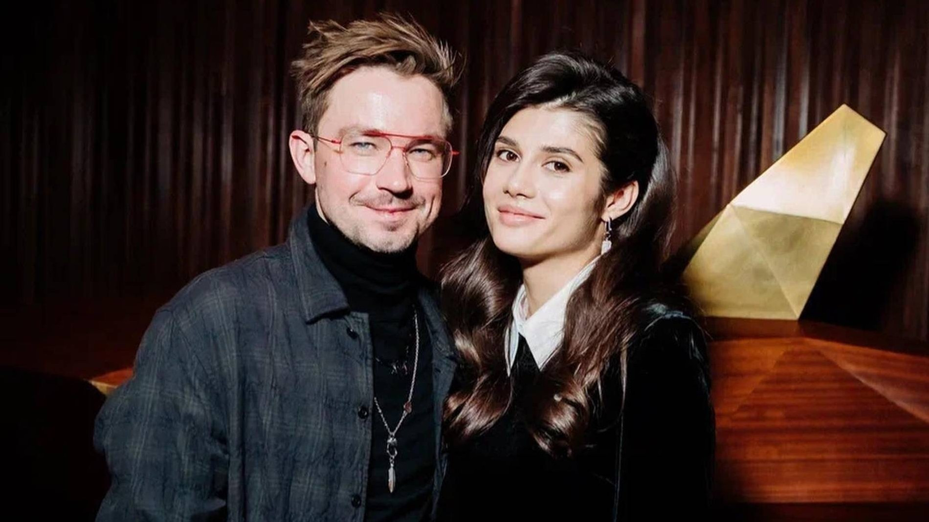 Александр Петров с женой Викторией. Фото: Инстаграм (запрещен в РФ) @actorsashapetrov