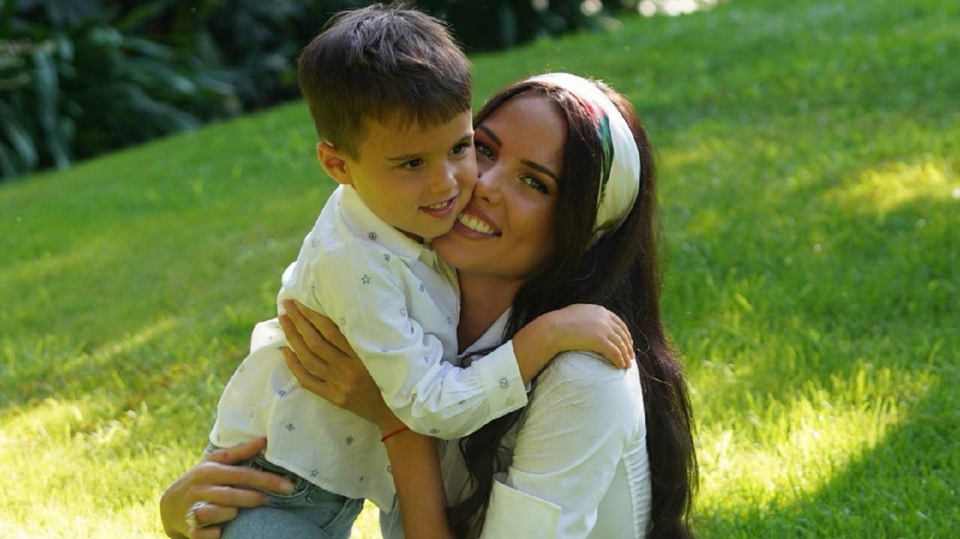 Анастасия Решетова с сыном Ратмиром. Фото: Инстаграм* @reshetova.volkonskaya