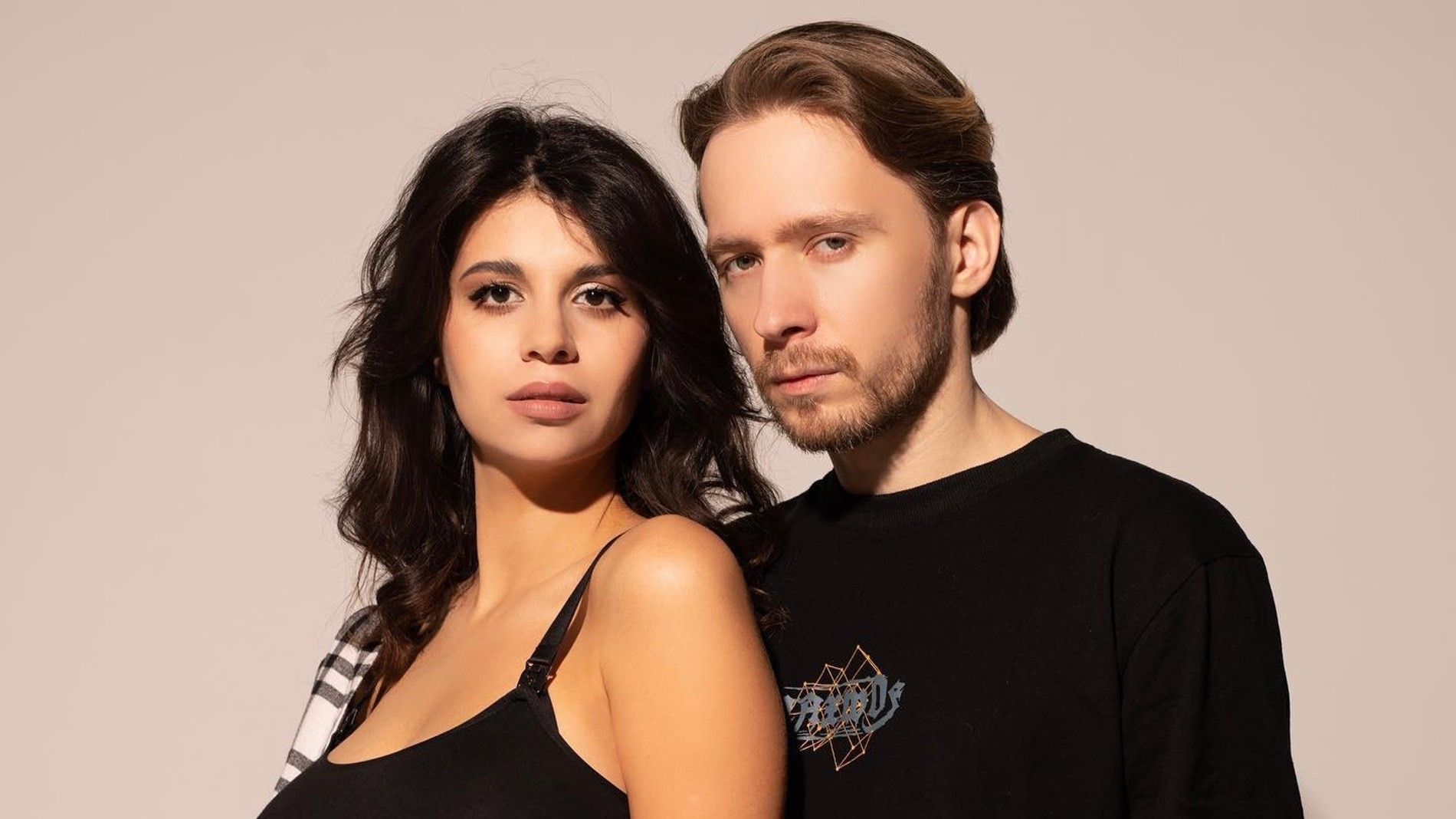 Алиана Устиненко и Макс Мечников. Фото: Инстаграм* @aliana1001