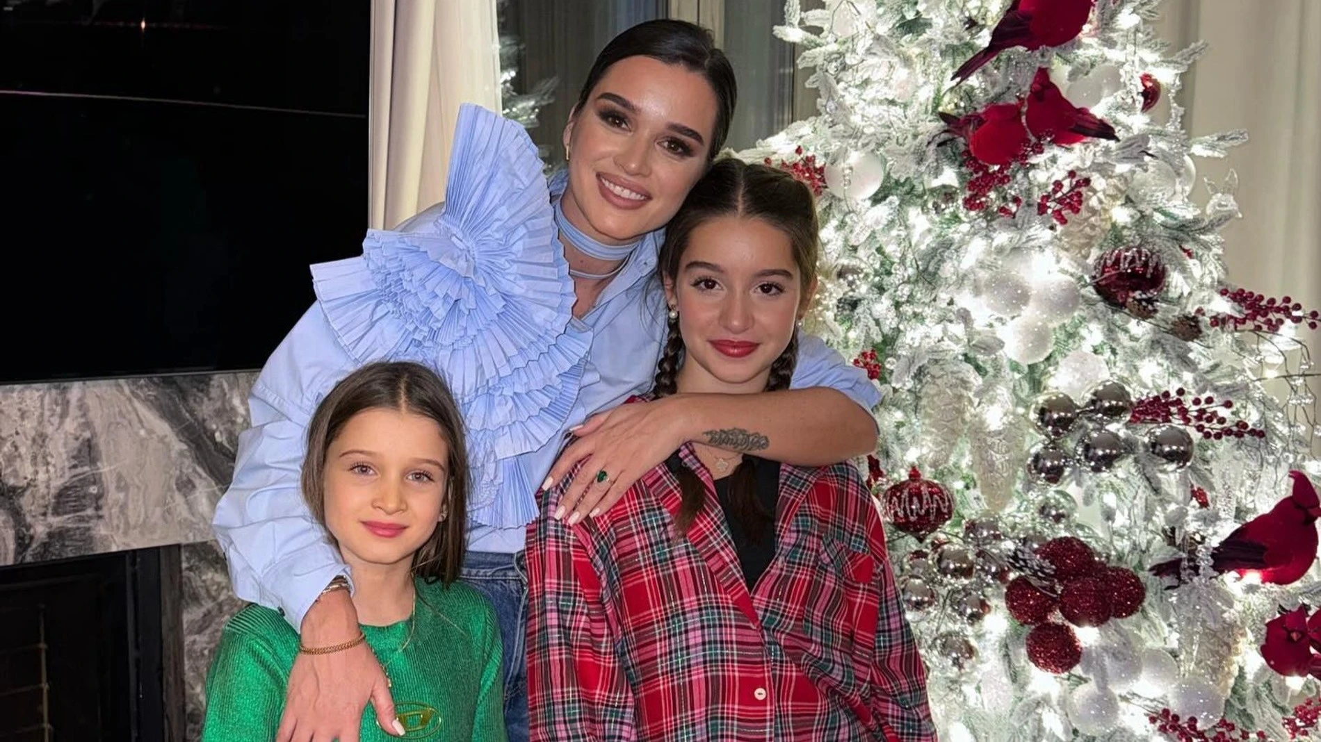 Ксения Бородина с дочерьми Марусей и Теоной. Фото: Инстаграм* @borodylia