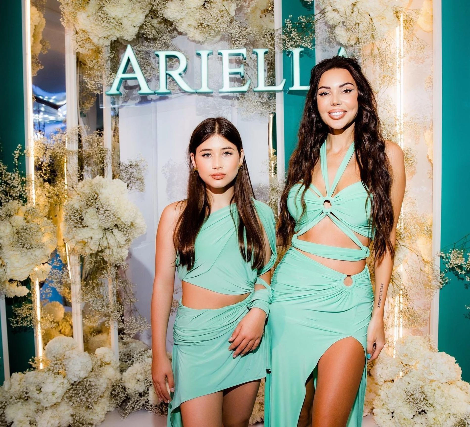 Оксана Самойлова с дочерью Ариелой. Фото: Инстаграм* @samoylovaoxana