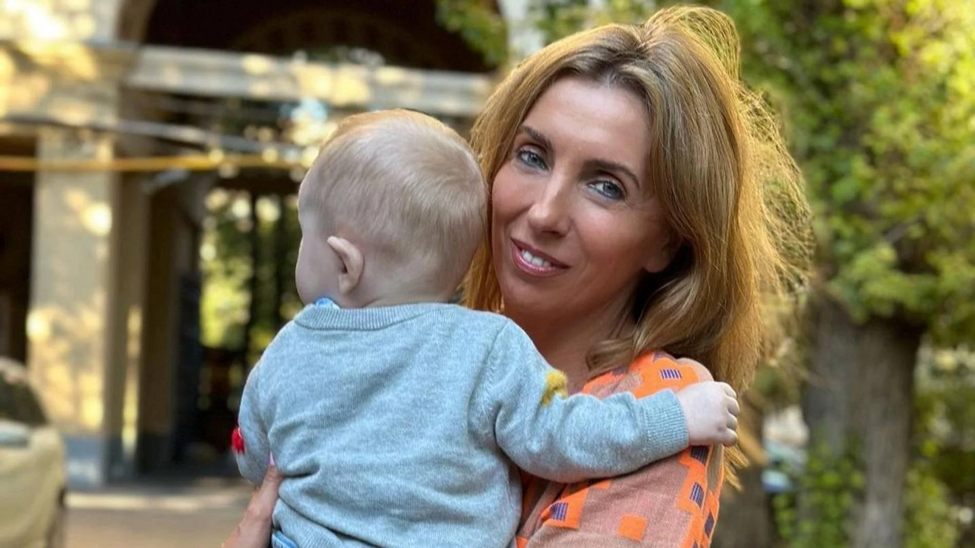 Светлана Бондарчук с сыном Петром. Фото: Инстаграм* @a030aa