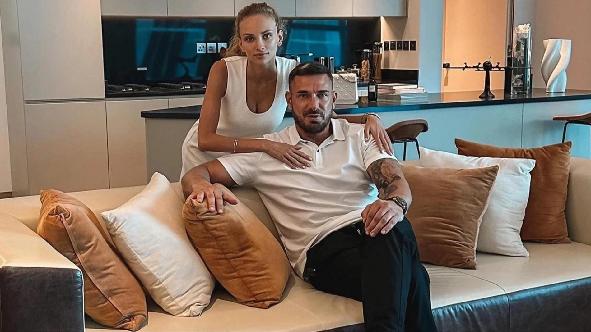 Курбан Омаров с возлюбленной Валерией. Фото: Инстаграм* @zimamoscow