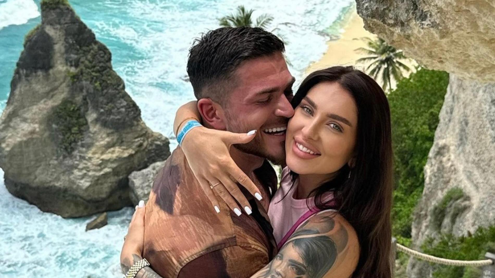 Татьяна Мусульбес и Роман Капаклы. Фото: Инстаграм* @roman.kapa