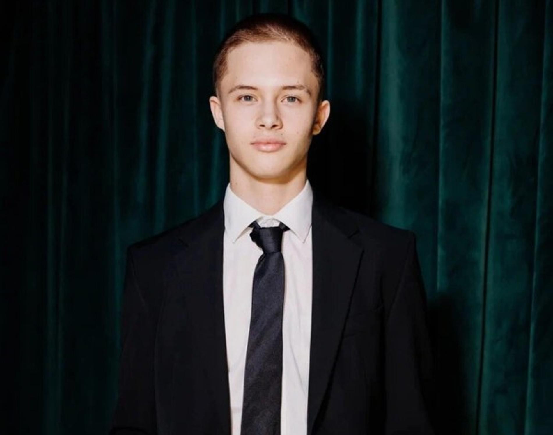 Леон Кемстач. Кадр из сериала «Слово пацана. Кровь на асфальте»