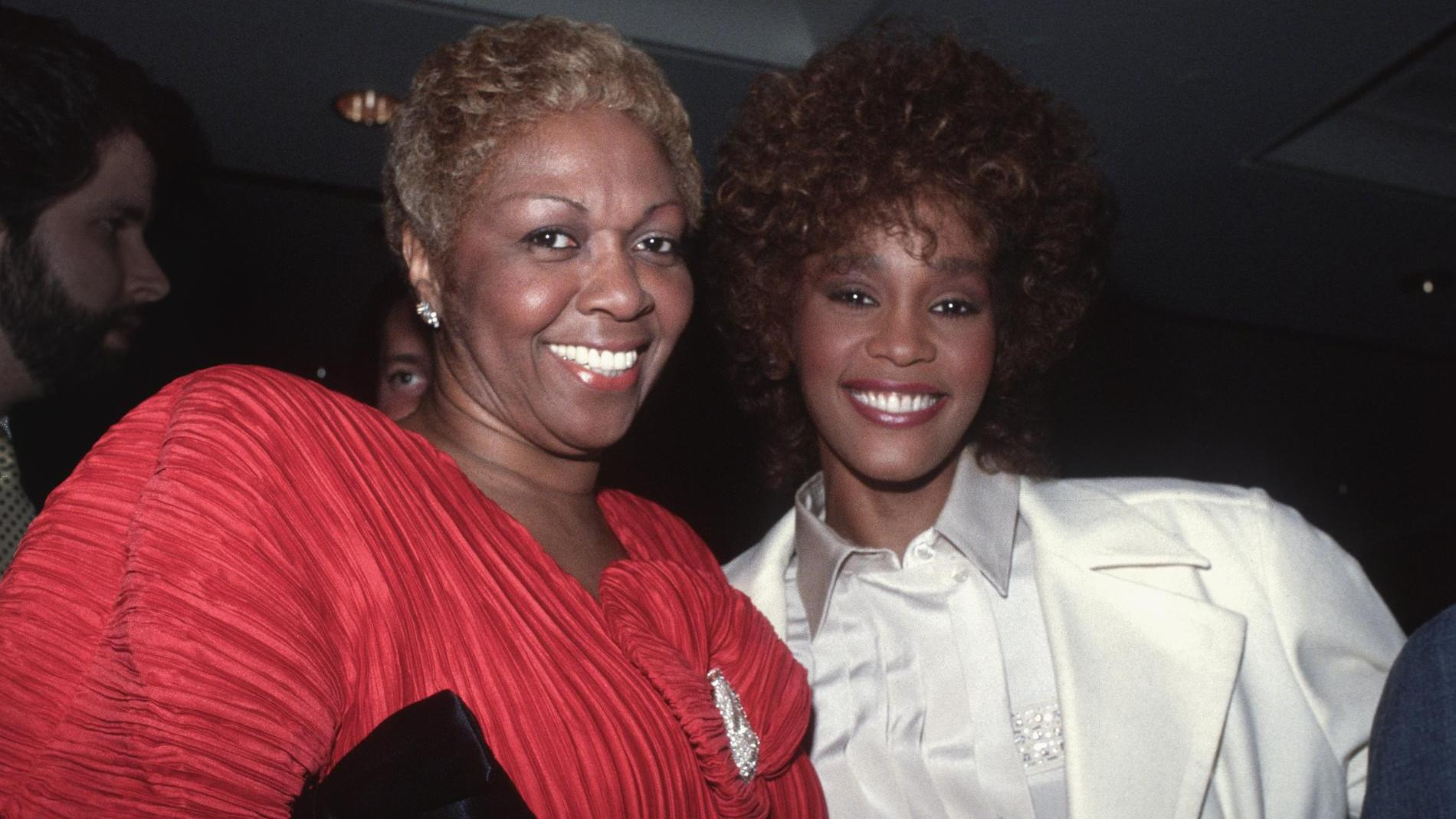 Сисси и Уитни Хьюстон. Фото: Getty Images