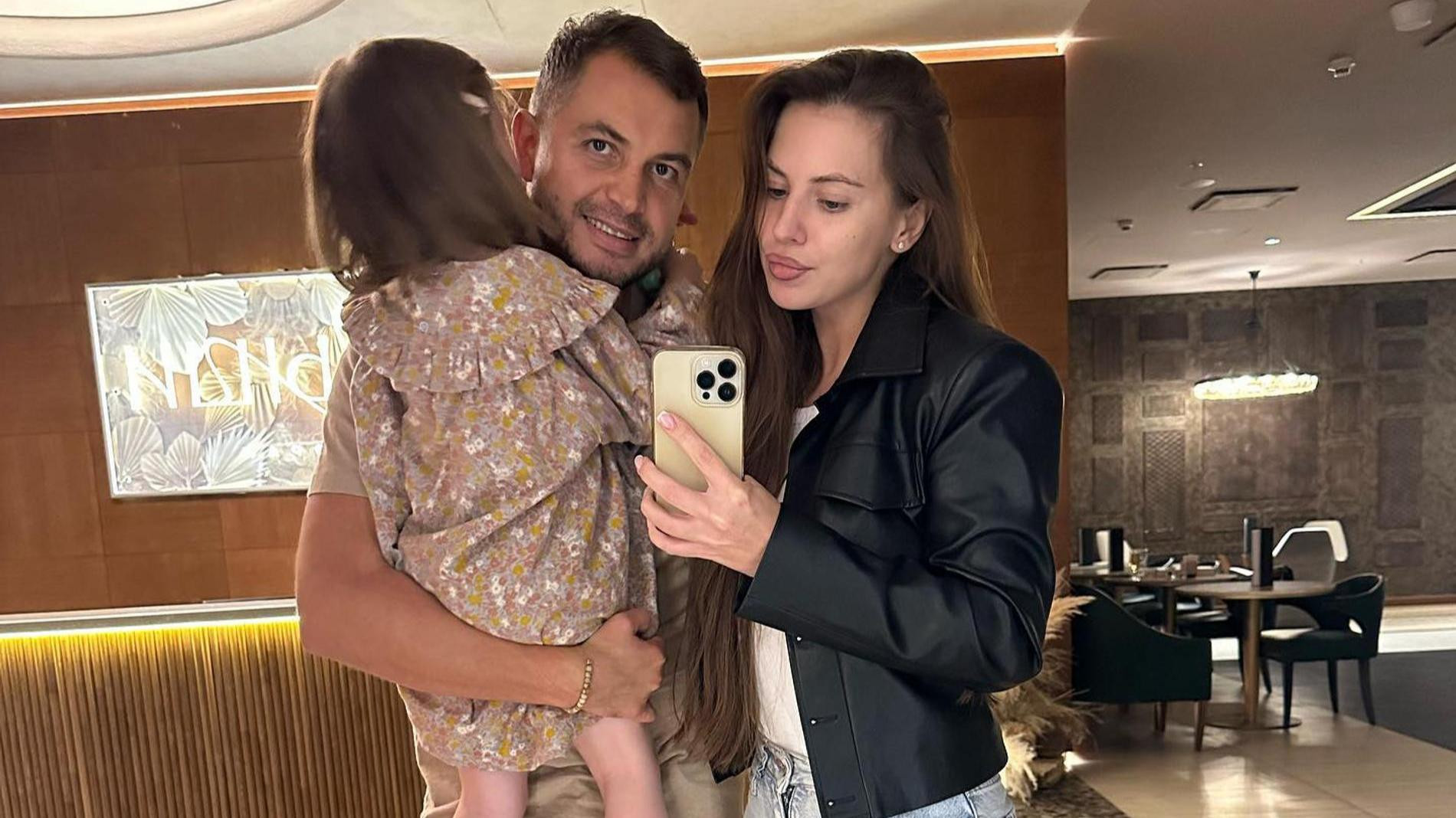 Саша Артемова с Николаем Субачевым. Фото: Инстаграм* @artemovababy