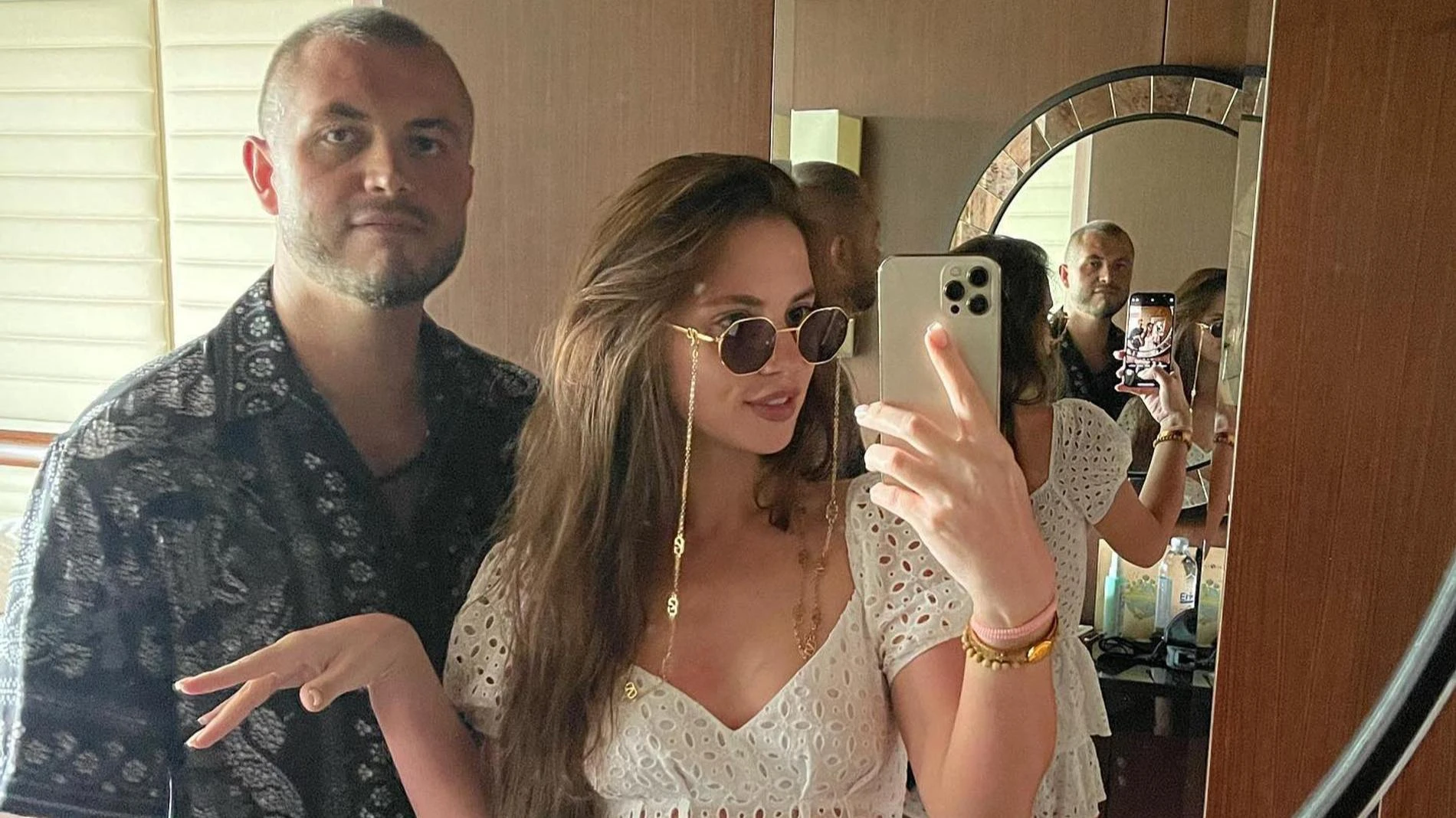 Саша Артемова с Николаем Субачевым. Фото: Инстаграм* @artemovababy