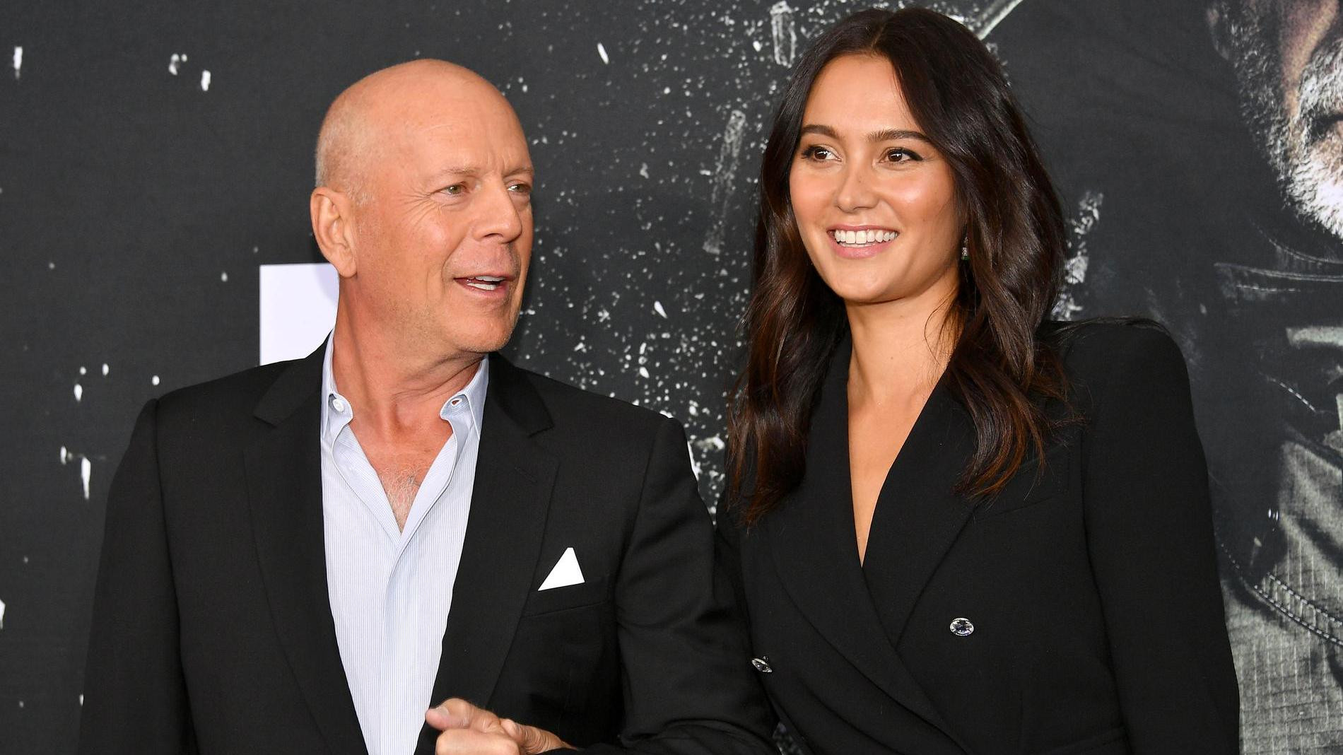 Брюс Уиллис и Эмма Хеминг. Фото: Getty Images