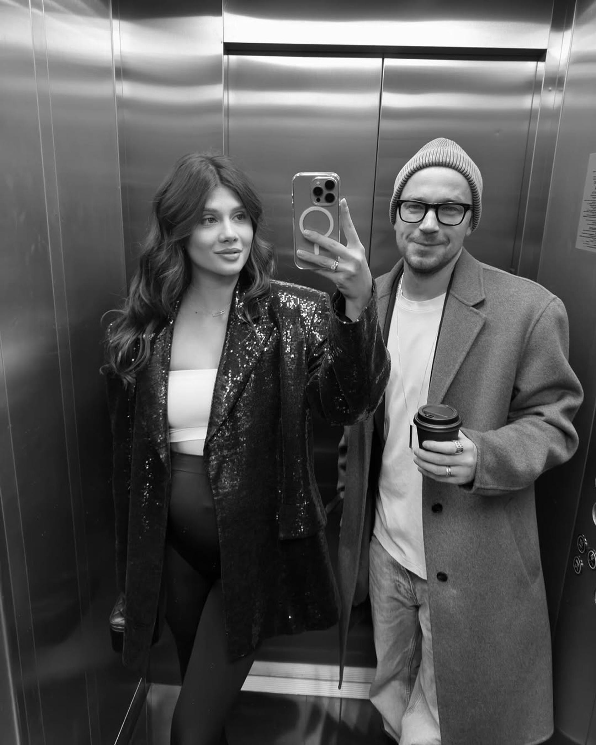 Вика и Саша Петровы. Фото: Инстаграм (запрещён в РФ) @viktoriyaantonova_