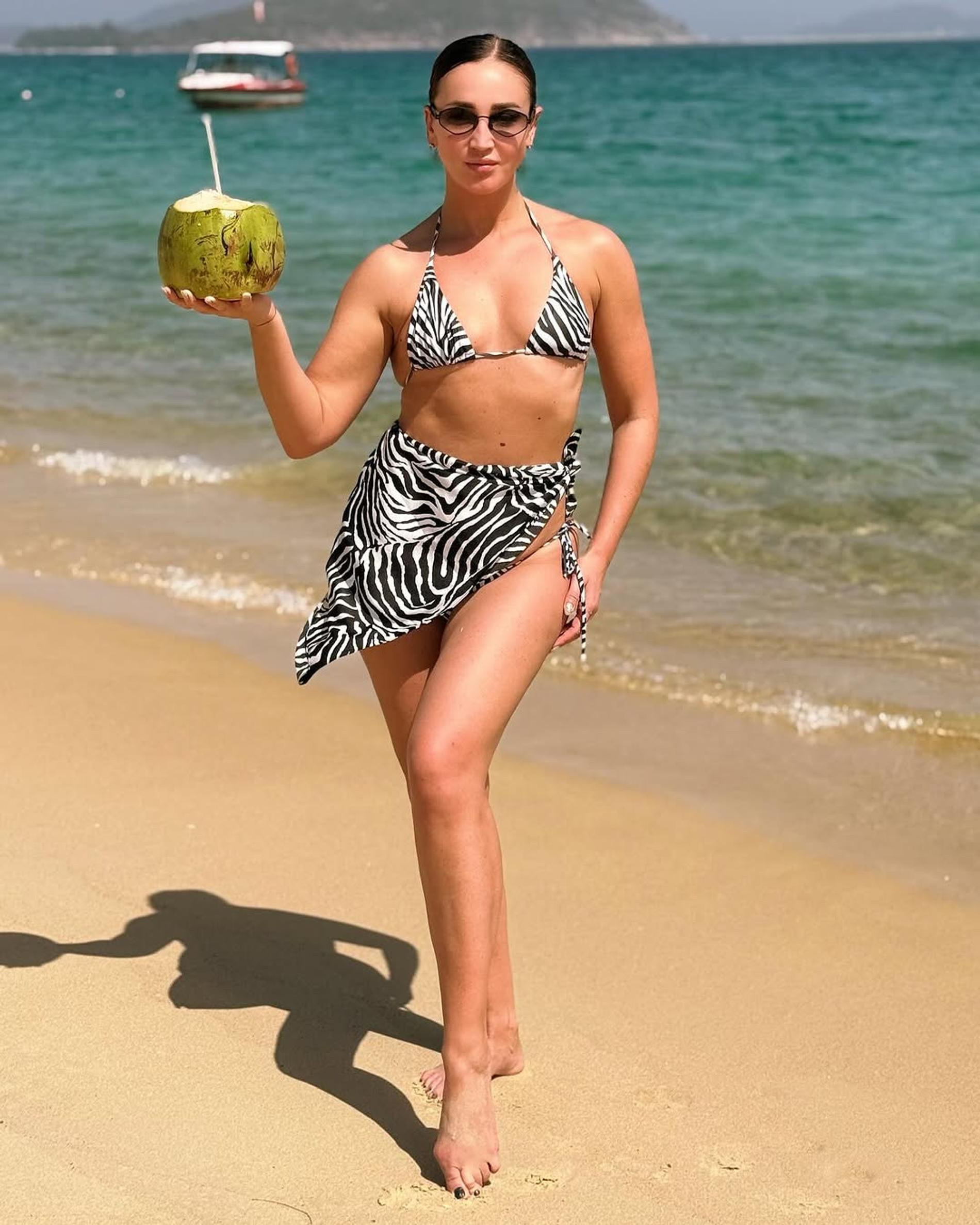 Ольга Бузова на отдыхе. Фото: Инстаграм (запрещён в РФ) @buzova86