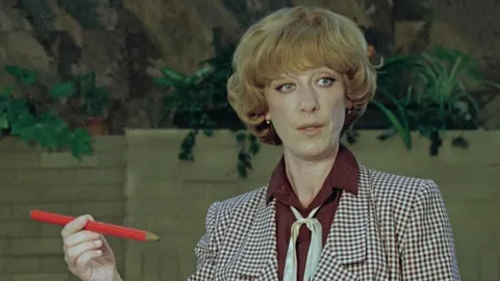 Екатерина Васильева. Скриншот: х/ф «Чародеи»