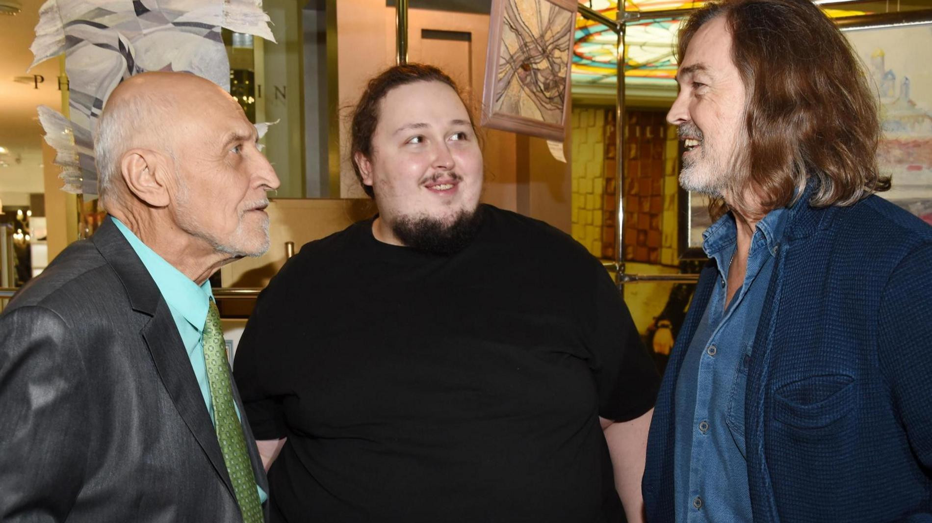 Лука Затравкин (в центре), Николай Дроздов и Никас Сафронов. Фото: Legion-Media