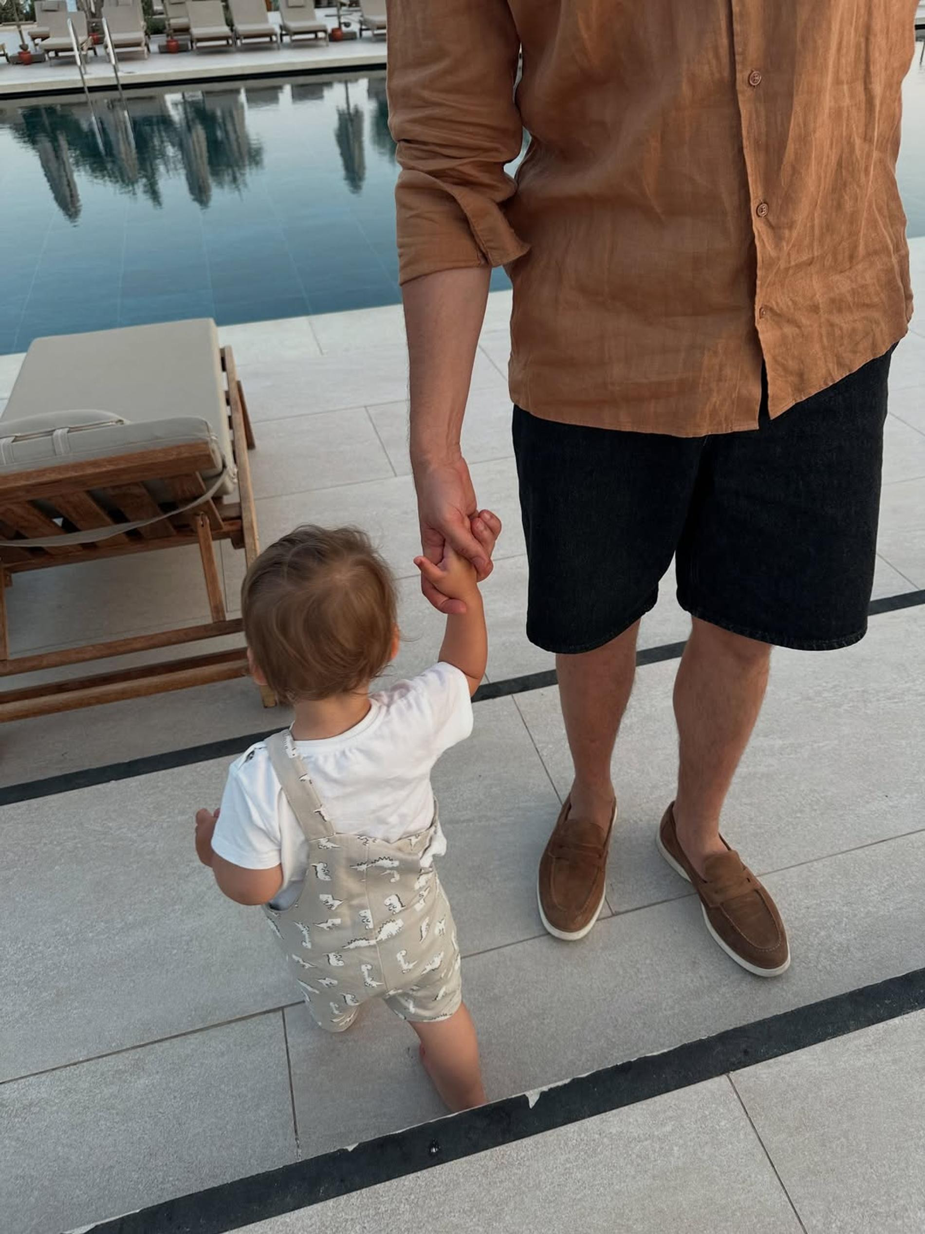 Милош Бикович с сыном. Фото: Инстаграм (запрещён в РФ) @ivanamalic_