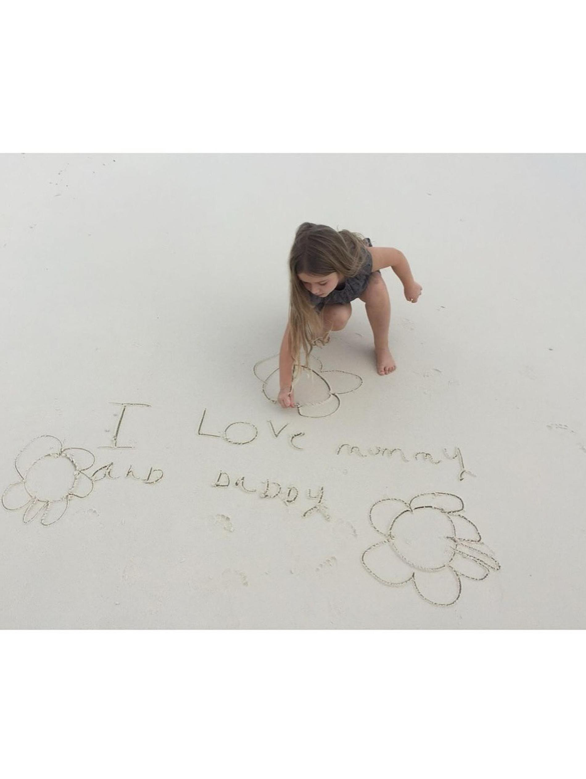 Фото: Инстаграм (запрещён в РФ) @victoriabeckham