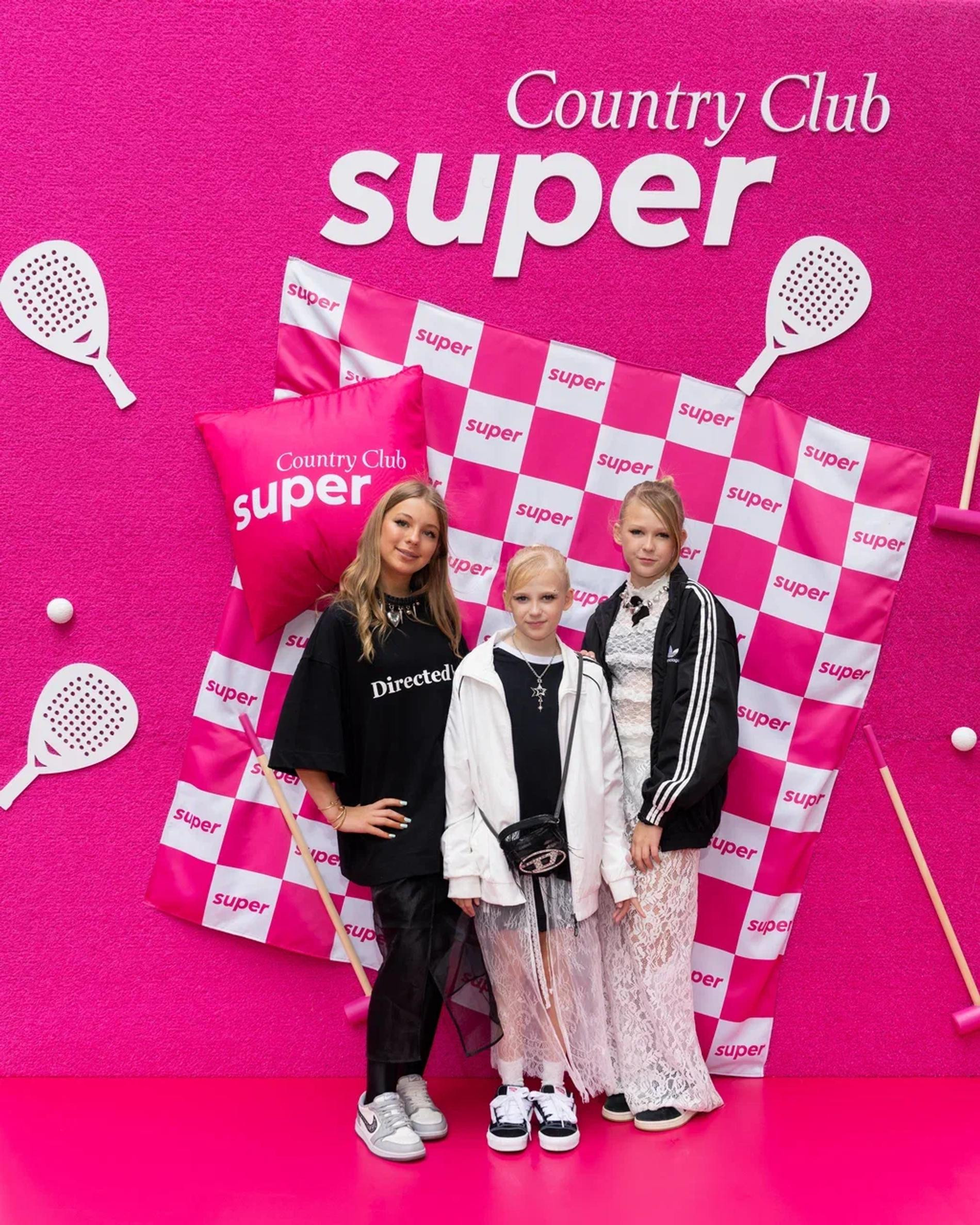 Dasha Da, Мирослава и Злата Быковы. Фото: Super