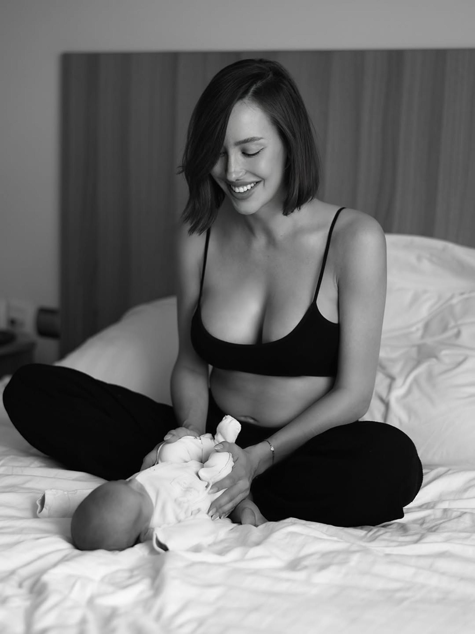 Валентина Иванова с дочерью. Фото: Инстаграм* @halfbloodval