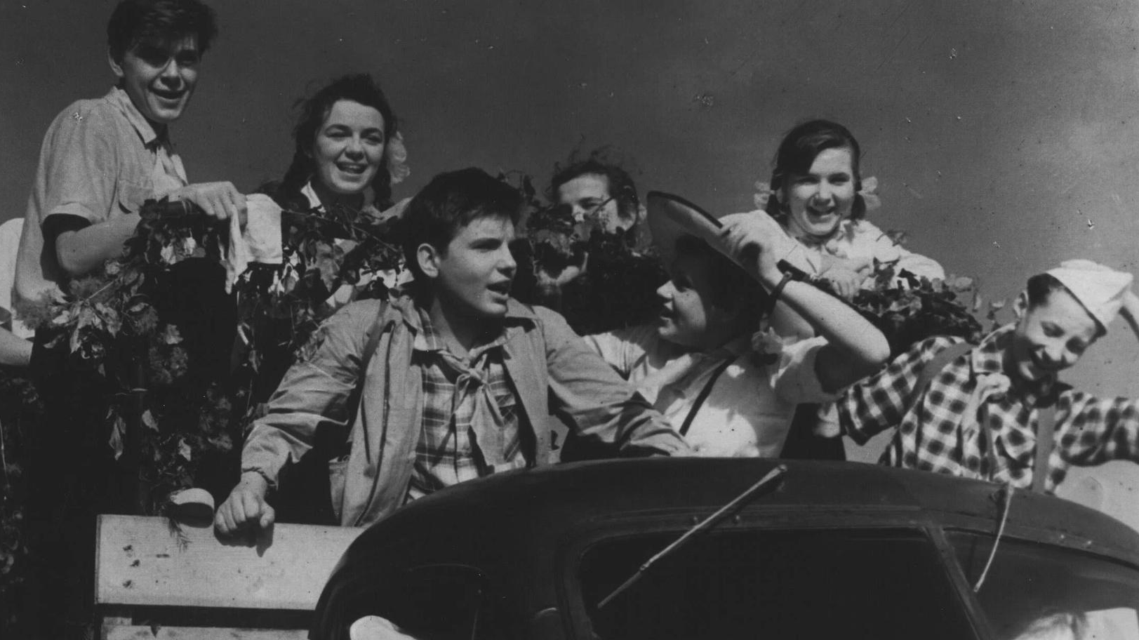 Кадр из фильма «Друг мой, Колька!..»: Кинопоиск