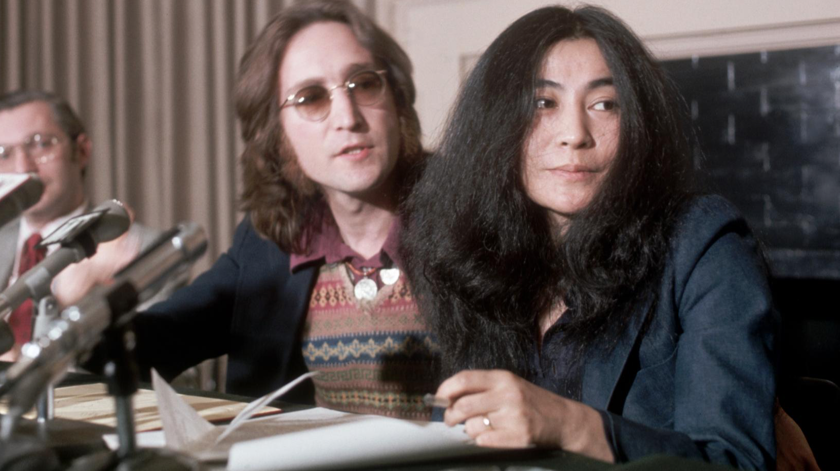 Джон Леннон и Йоко Оно. Фото: Getty Images