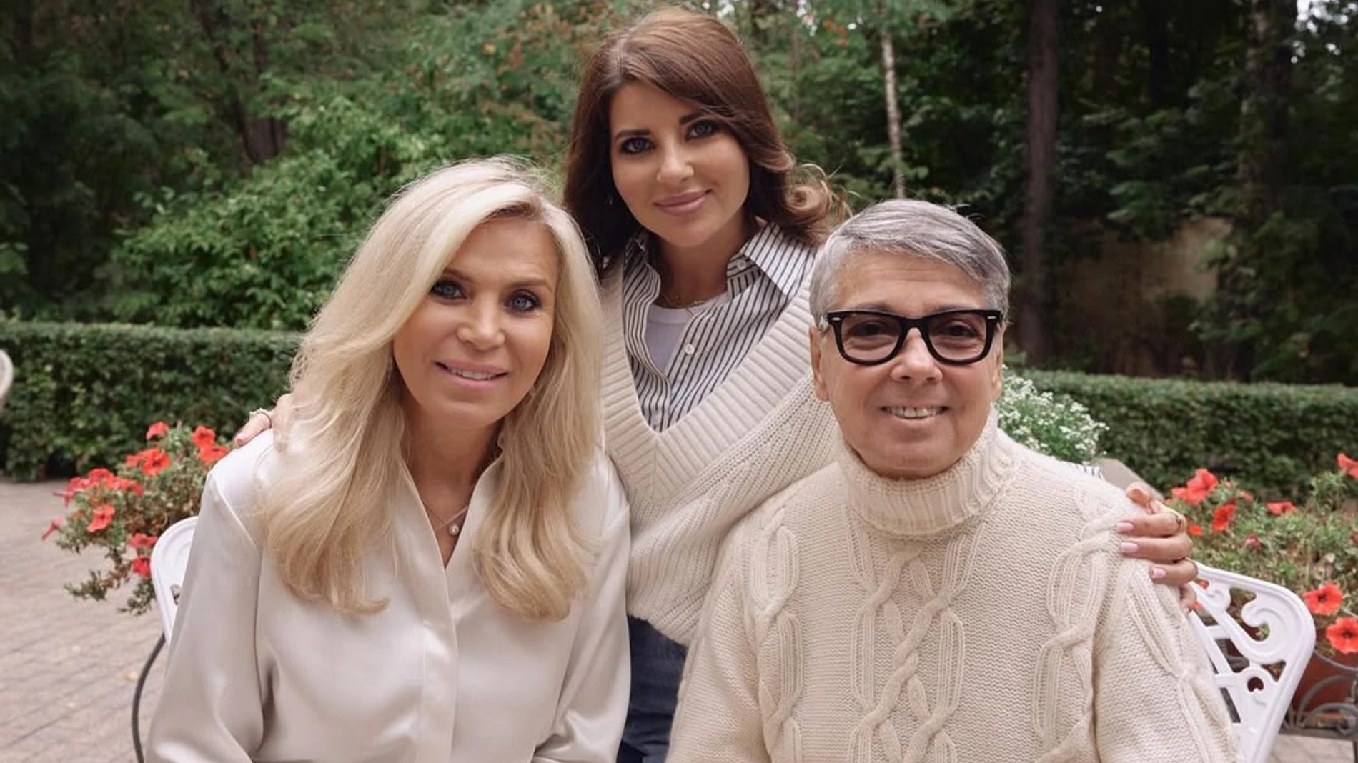 Валентин Юдашкин с женой и дочерью. Фото: Инстаграм (запрещён в РФ) @gyudashkina