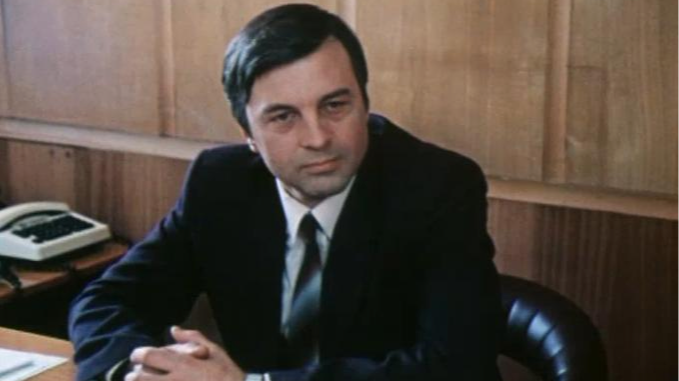 Вячеслав Богачёв. Кадр из фильма «Земляки» (1988)