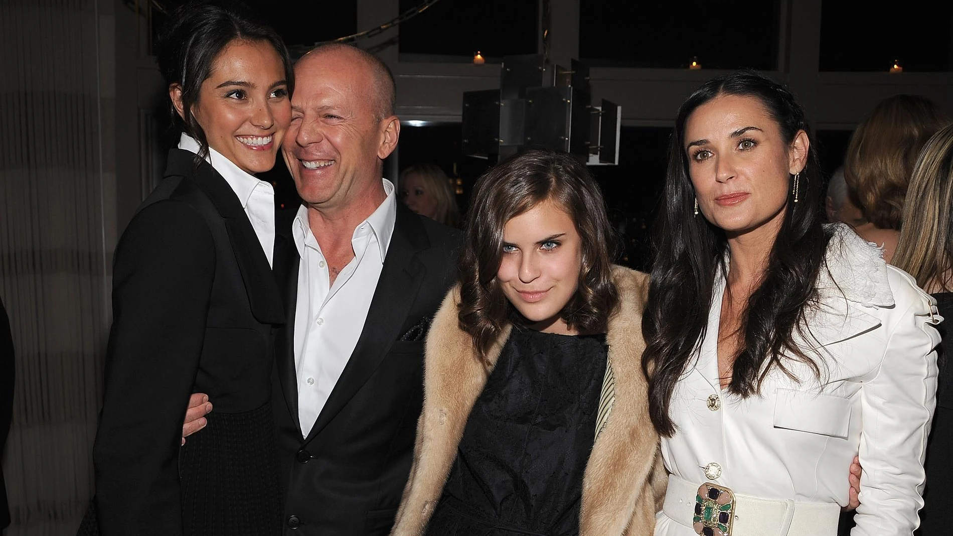 Эмма Хеминг, Брюс Уиллис, Таллула Уиллис и Деми Мур. Фото: Getty Images