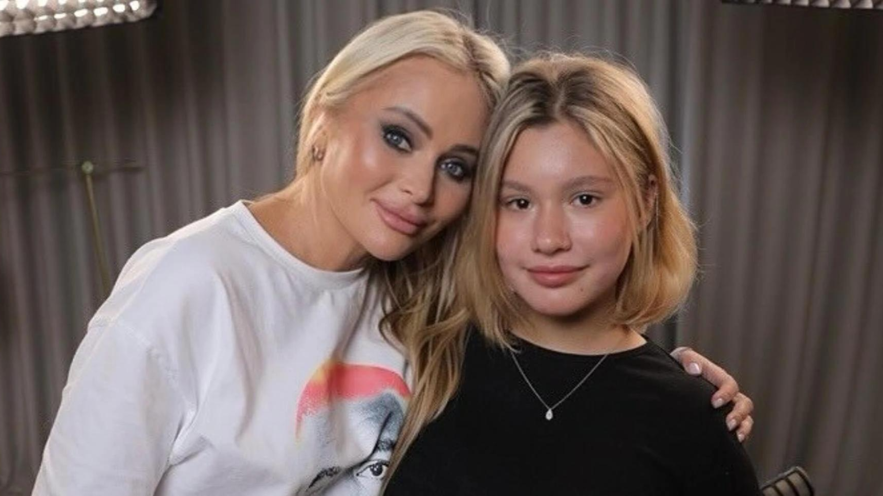 Дана Борисова с дочерью Полиной. Фото: Инстаграм (запрещён в РФ) @danaborisova_official