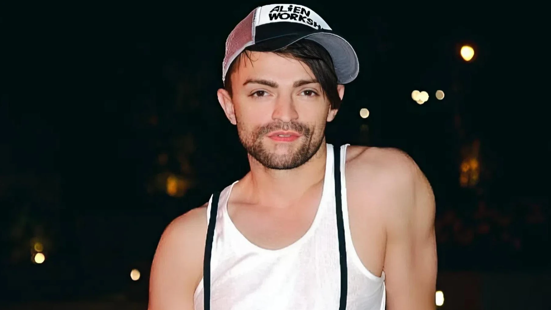 Певец Оскар. Фото: VK @shamiloskarnumberone