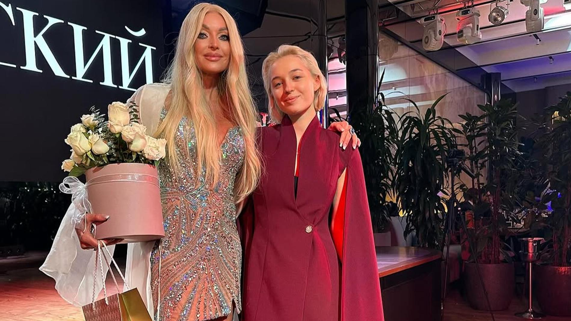 Анастасия Волочкова с дочерью Ариадной. Фото: Инстаграм (запрещён в РФ) @volochkova_art