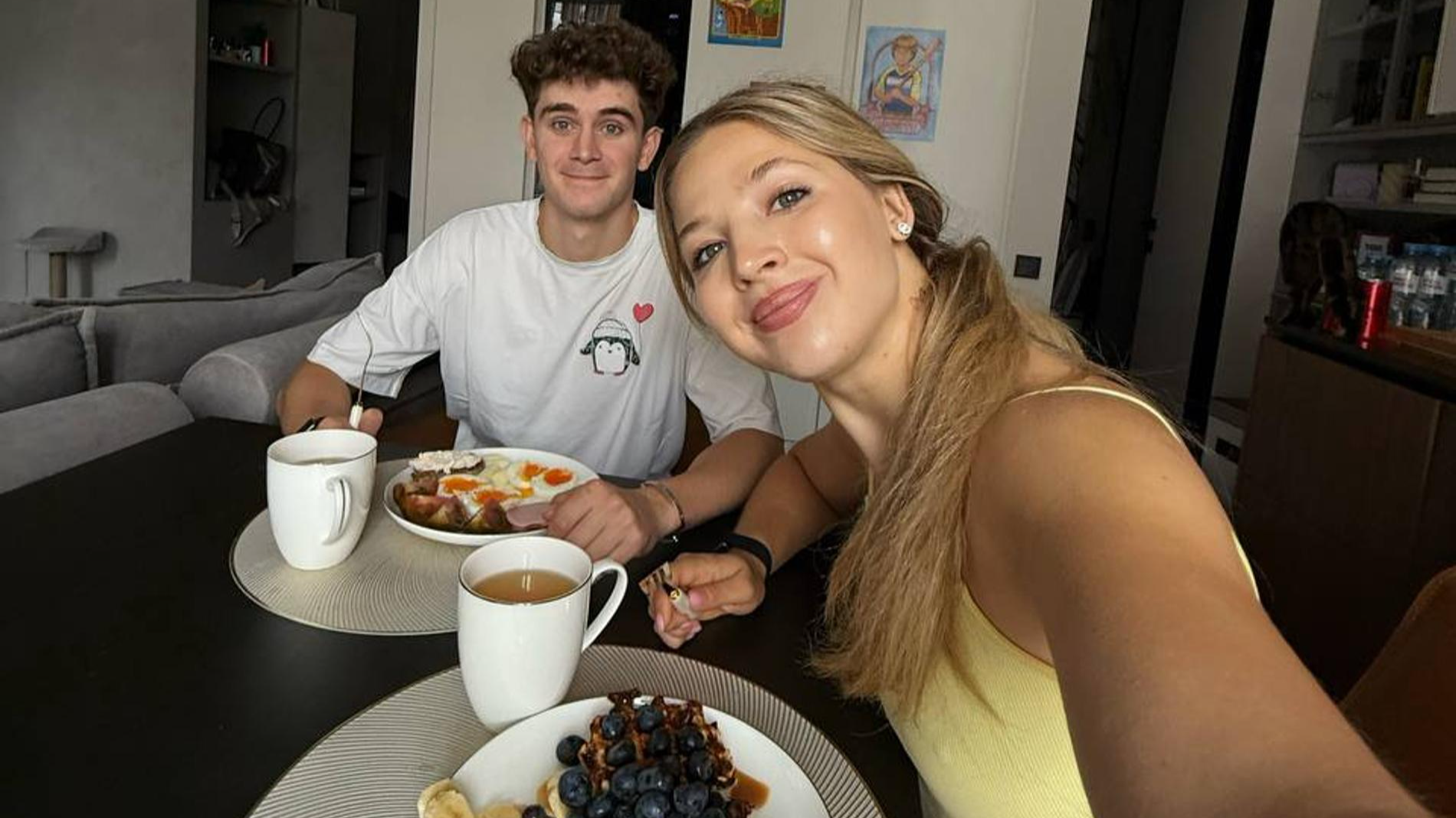 Артур Бабич и Аня Покров. Фото: Telegram @pokrov90avocado