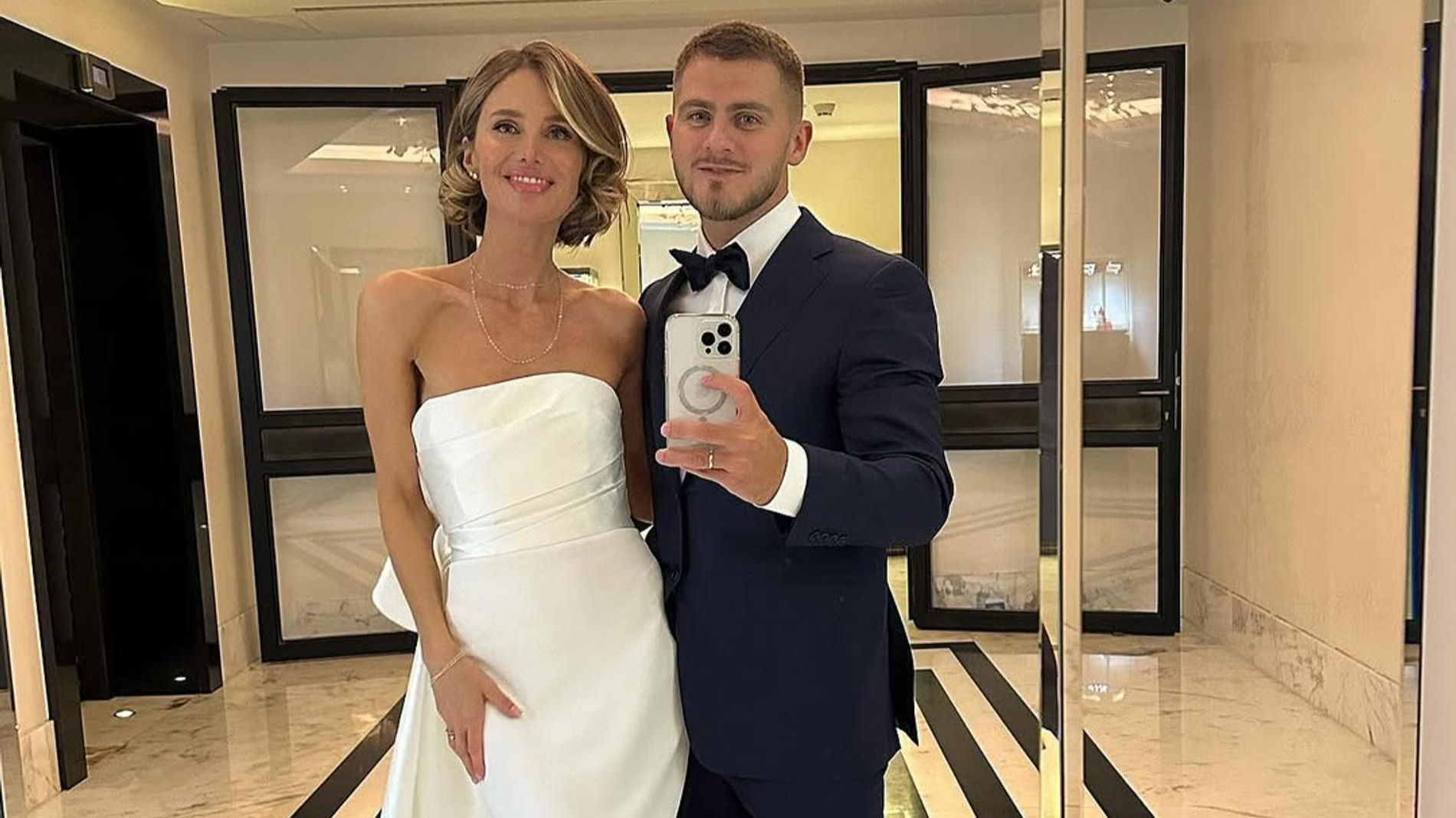 Алекса (Александра Чвикова) с Вячеславом Дайчевым. Фото: Инстаграм (запрещён в РФ) @aleksa___official