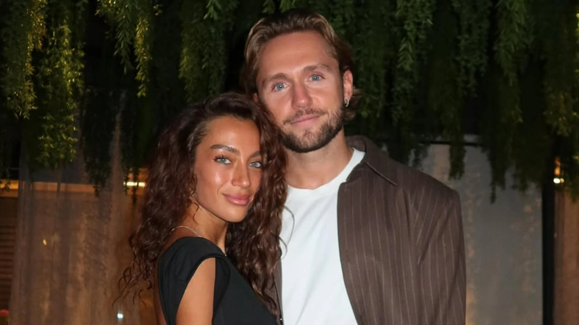 Влад Соколовский с женой. Фото: Инстаграм (запрещен в РФ) @vs20