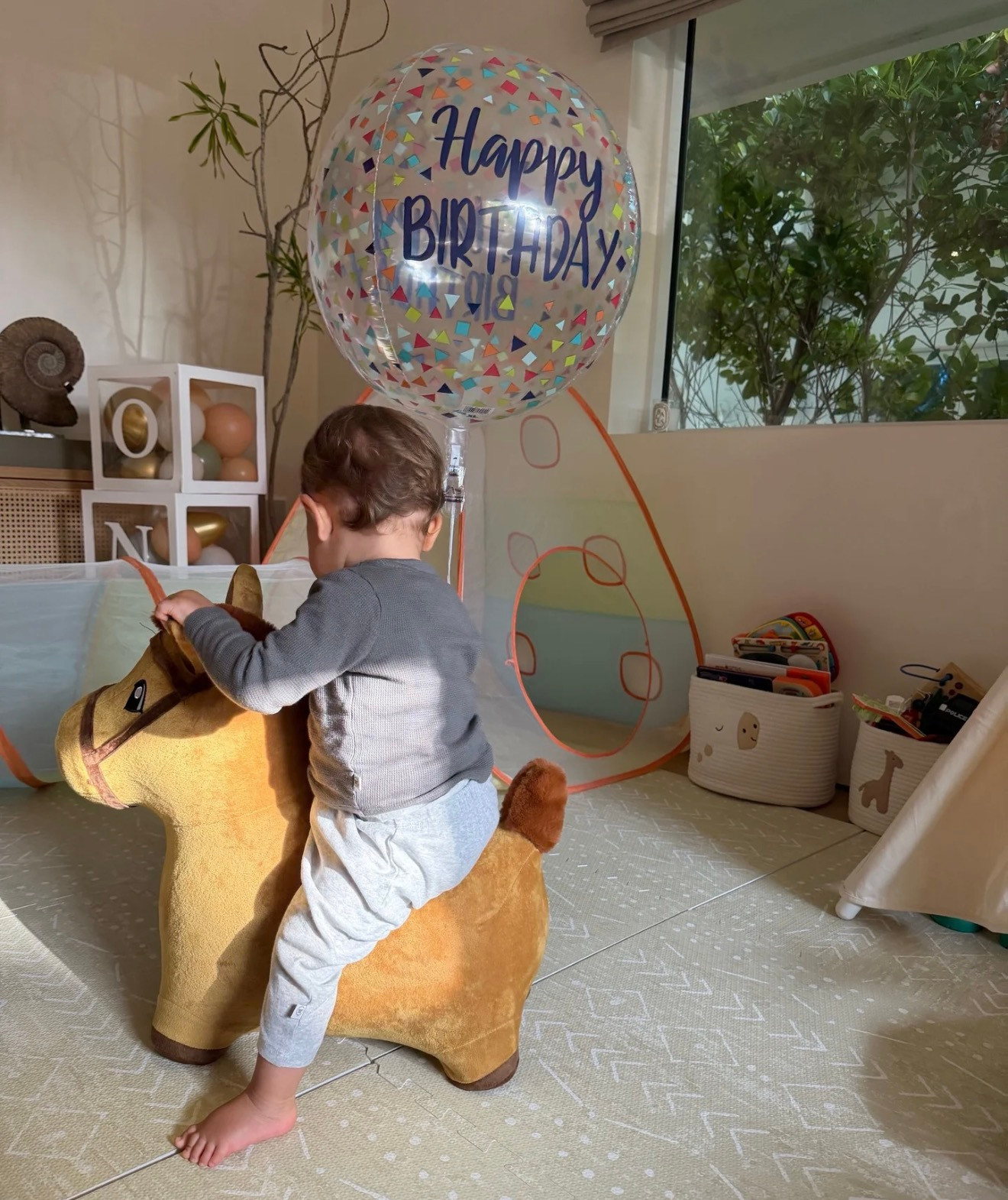 Жизель Бюндхен с сыном. Фото: Соцсети Жизель Бюндхен