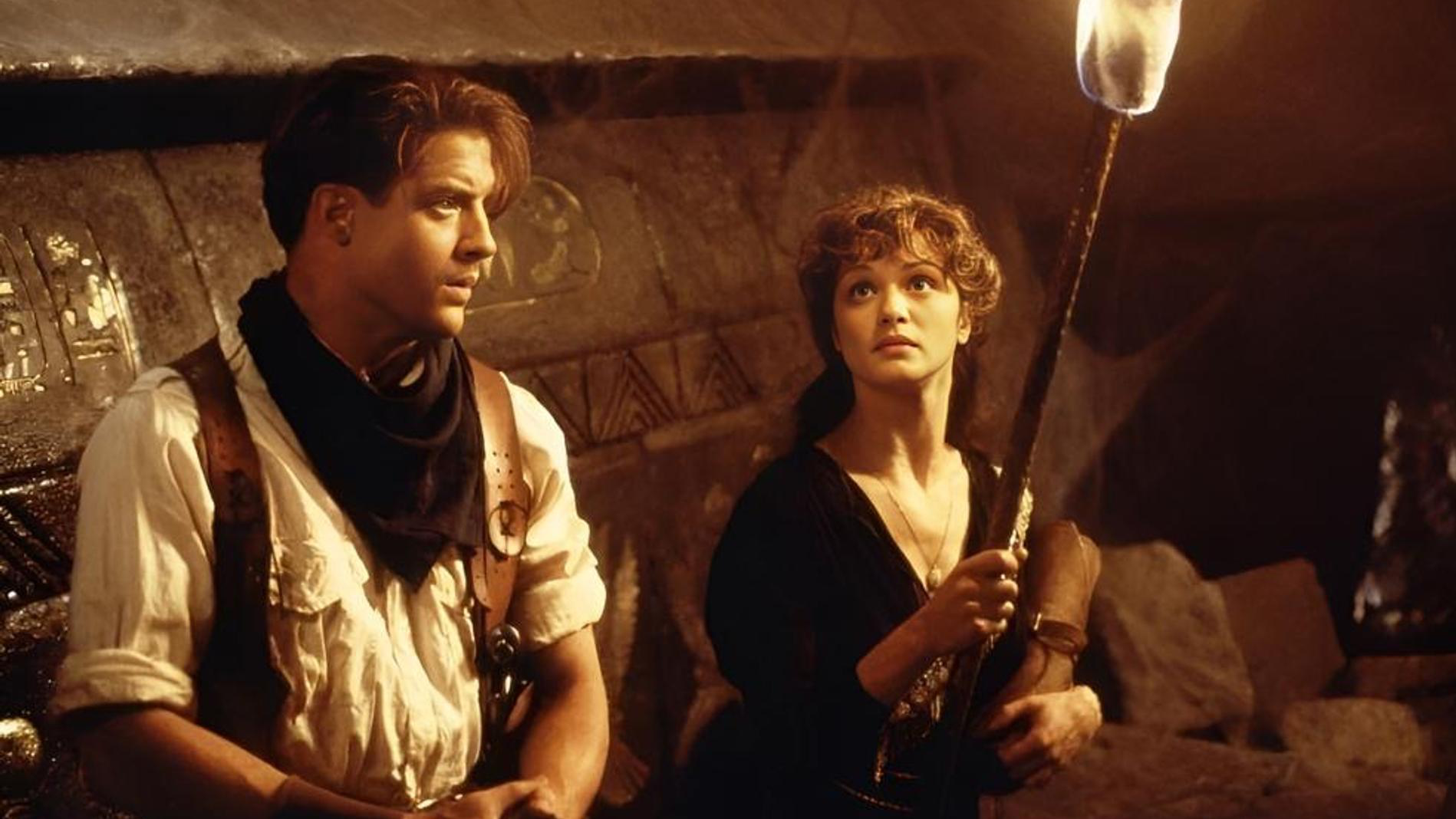 Брендан Фрейзер и Рэйчел Вайс. Фото: Кадр из фильма «Мумия» (1999)